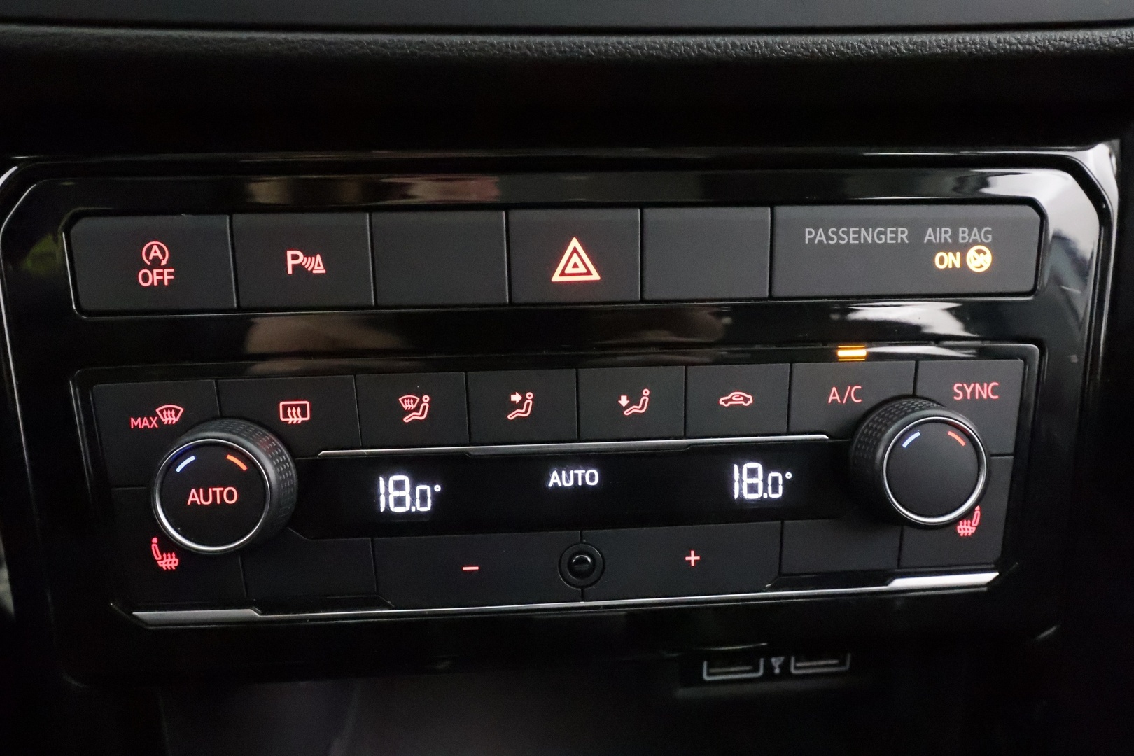 VOLKSWAGEN T-Cross 2019