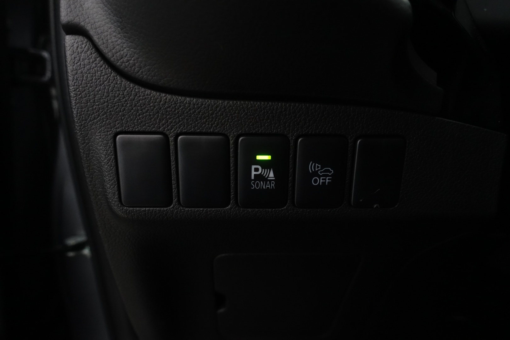 MITSUBISHI OUTLANDER PHEV 2016
