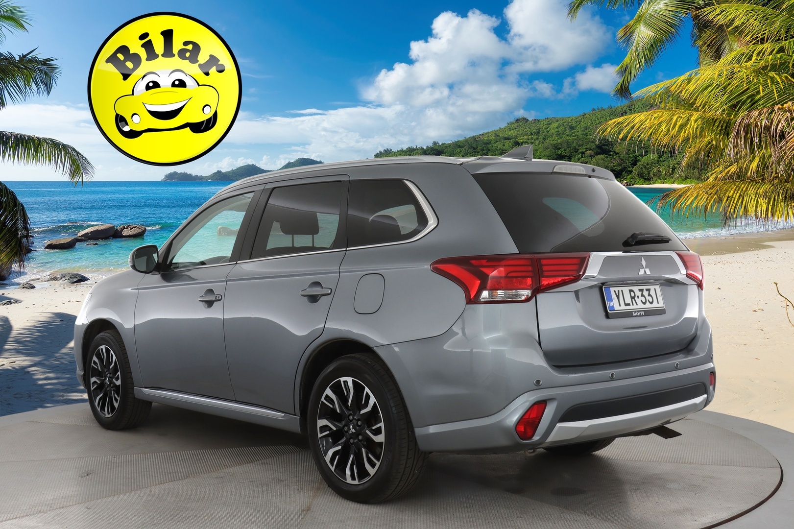 MITSUBISHI OUTLANDER PHEV 2016