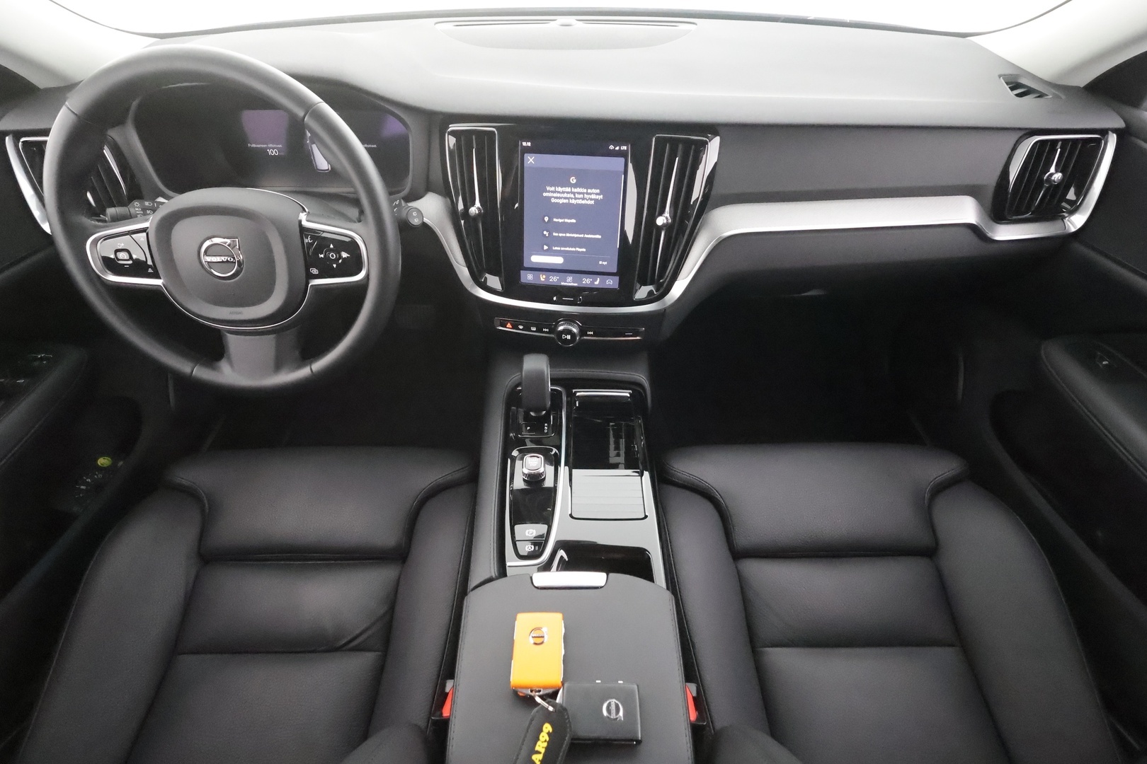 VOLVO V60 2023