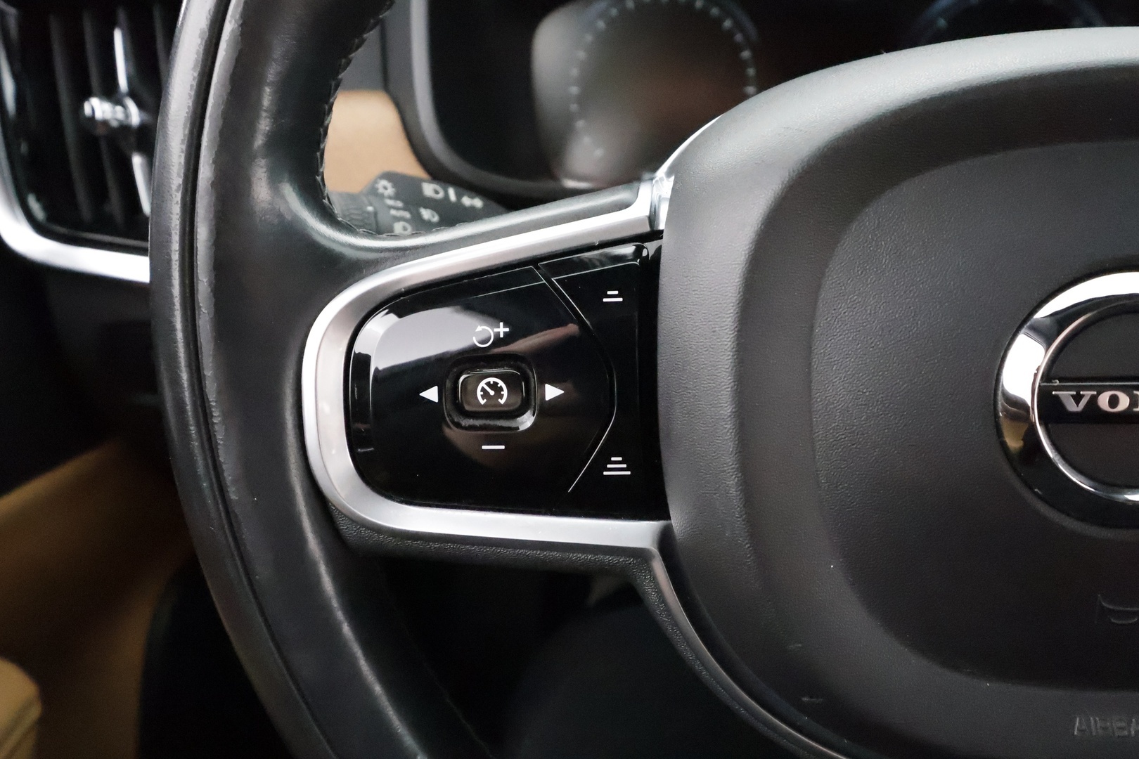 VOLVO V90 2018