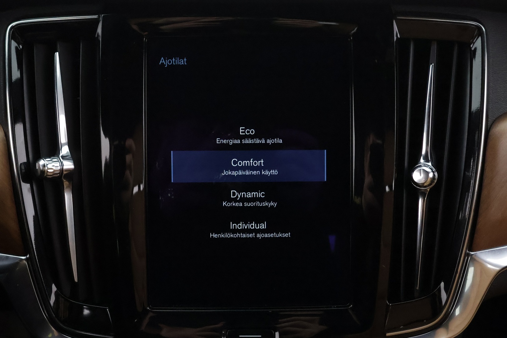 VOLVO V90 2018