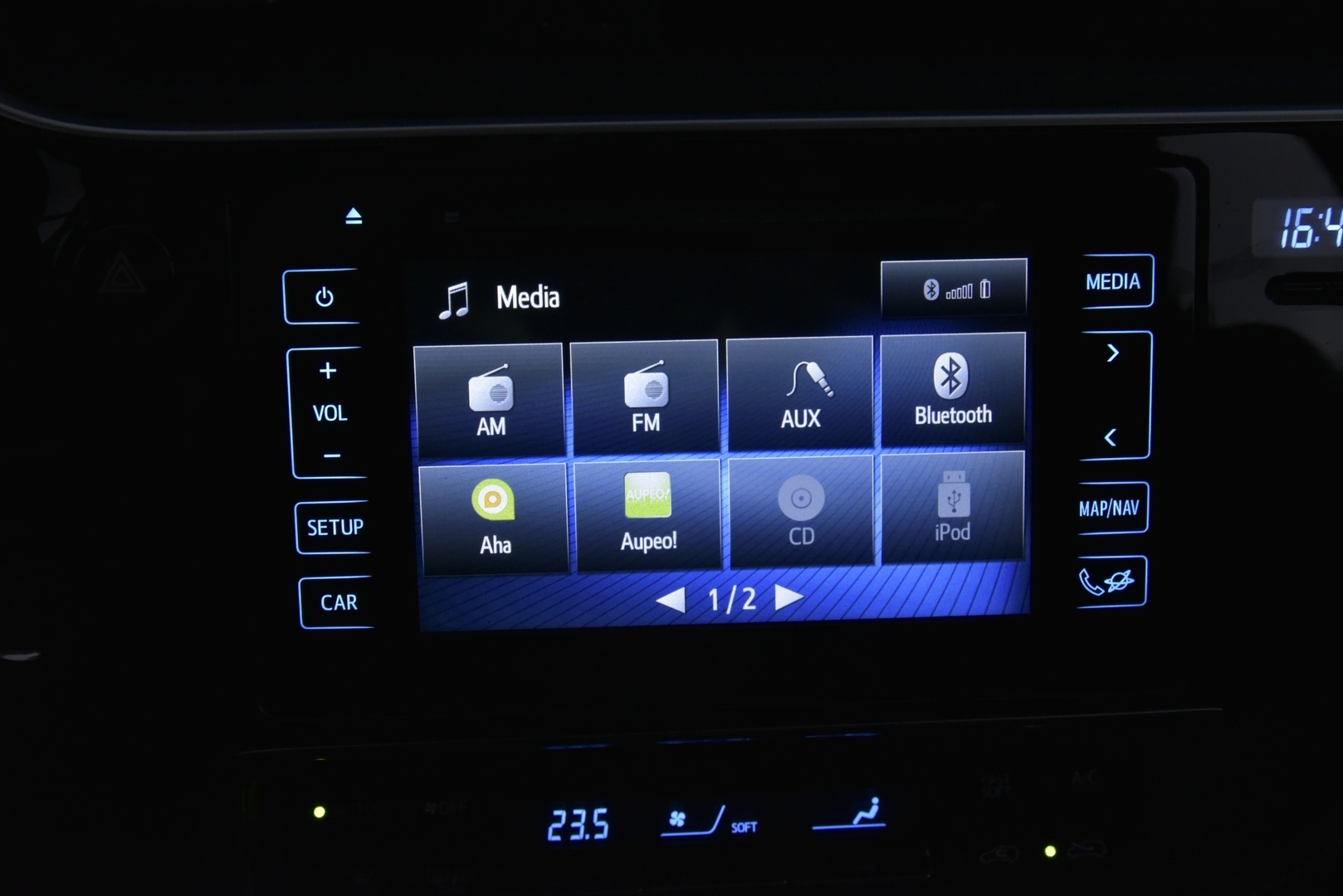 TOYOTA Auris 2016