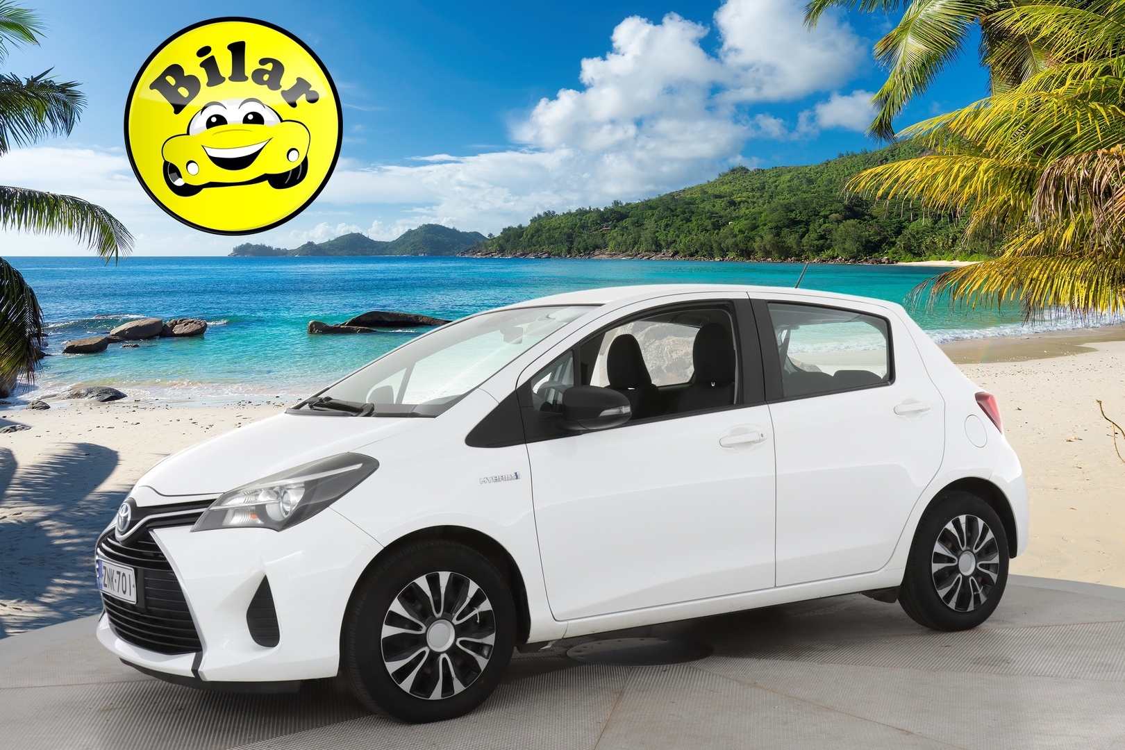 TOYOTA Yaris 2015