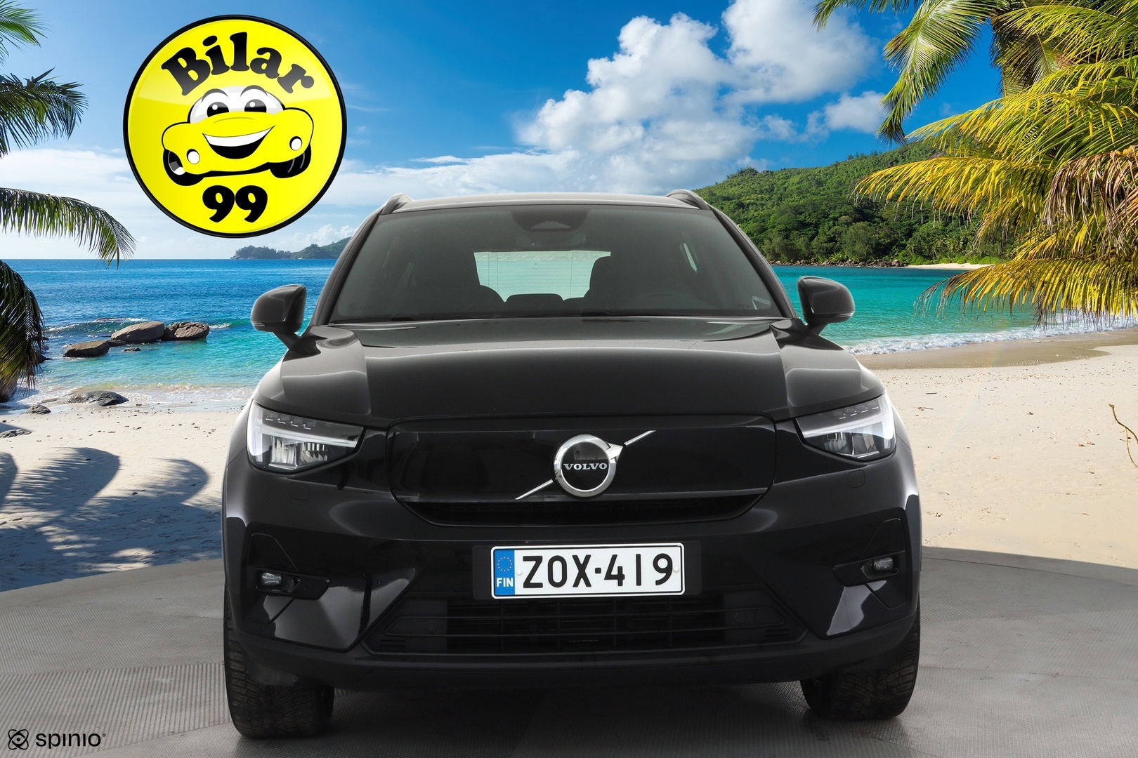 VOLVO XC40 2023