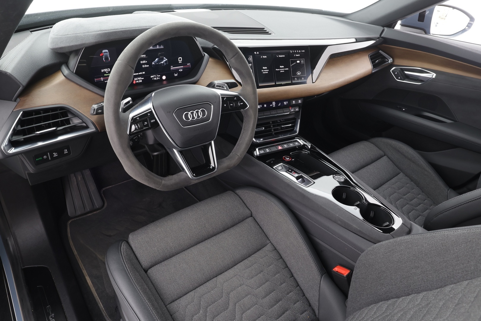 AUDI E-TRON GT 2022