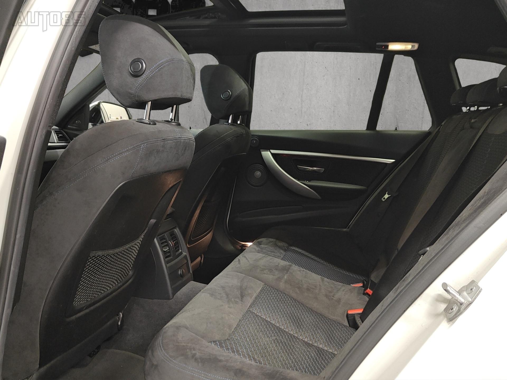 BMW 330 11