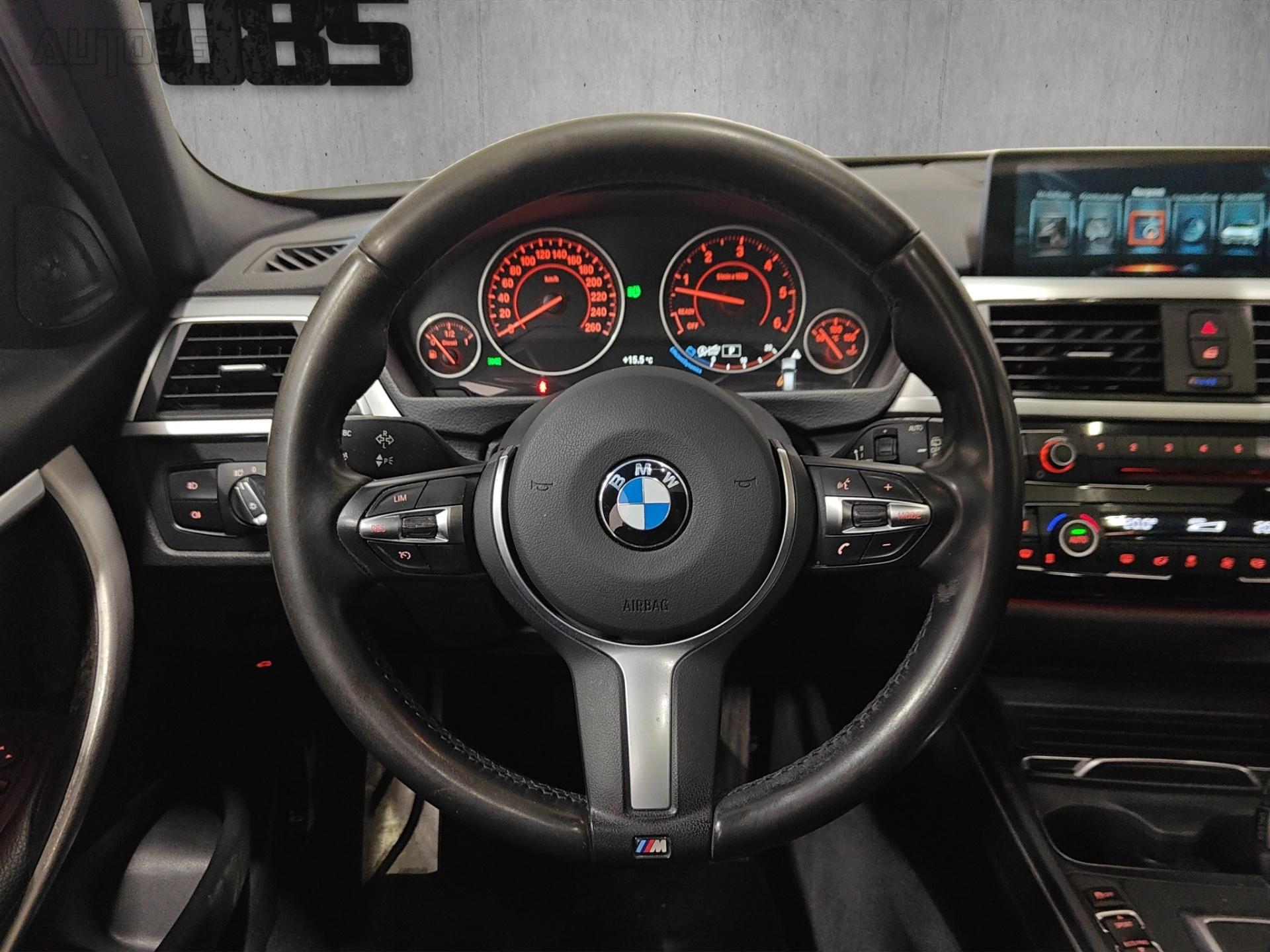 BMW 330 15