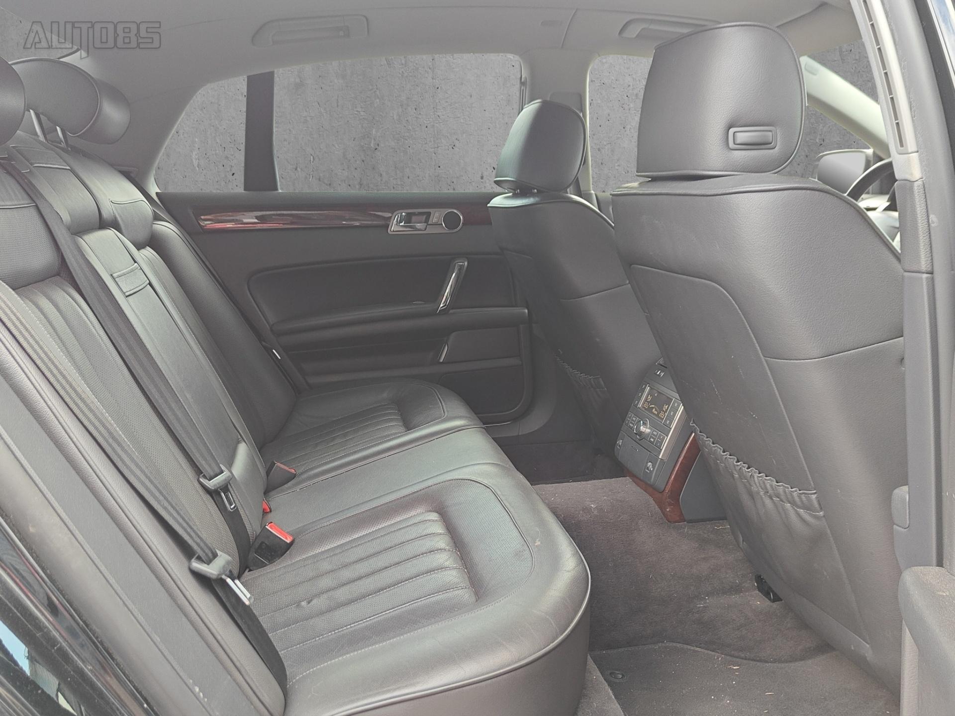 VOLKSWAGEN Phaeton 12