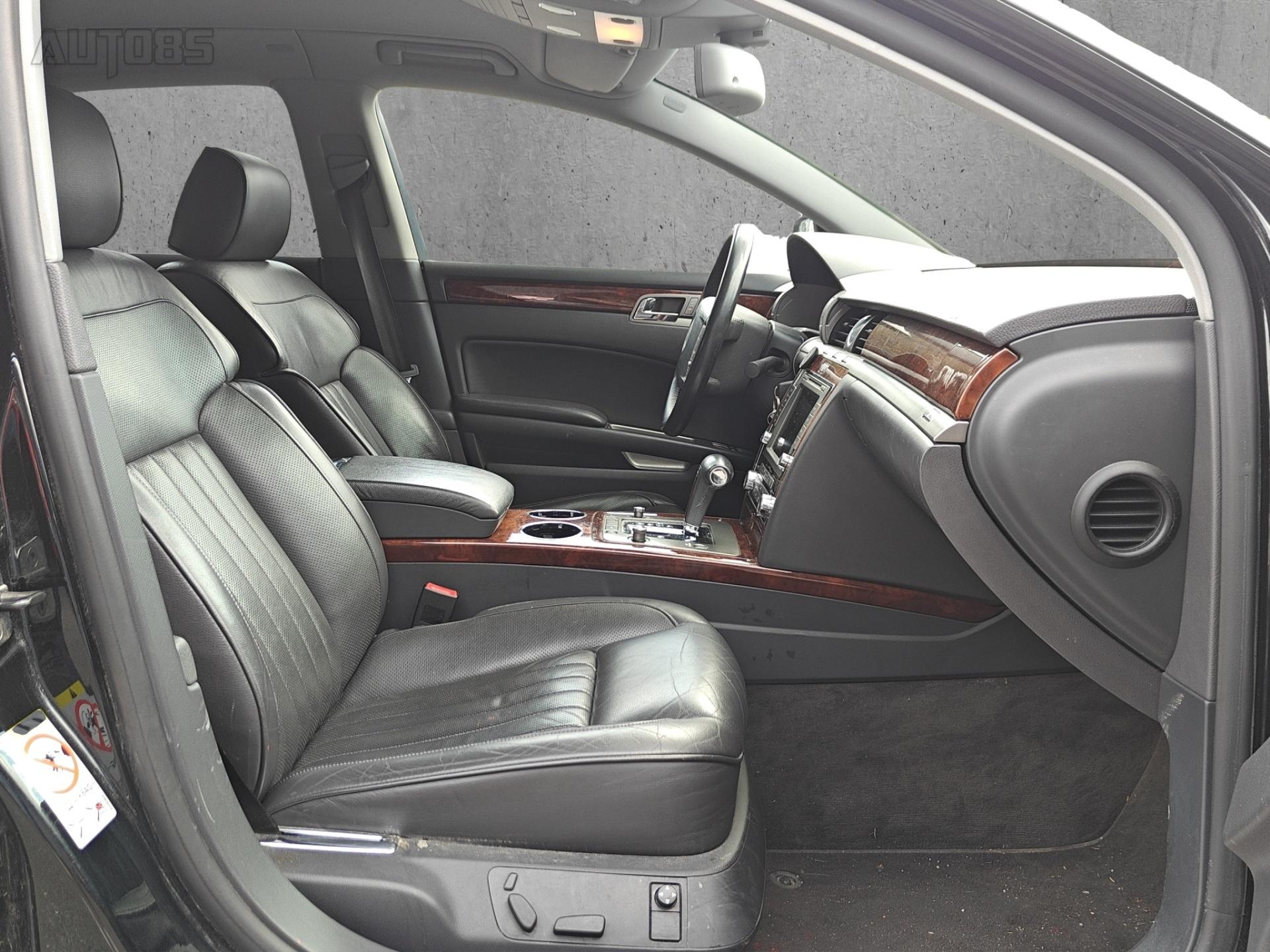 VOLKSWAGEN Phaeton 13