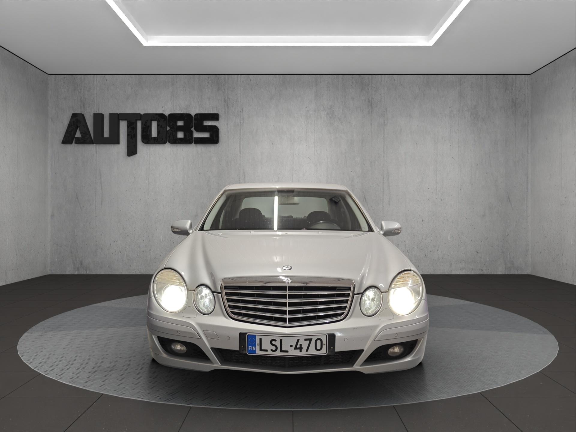 MERCEDES-BENZ E 3