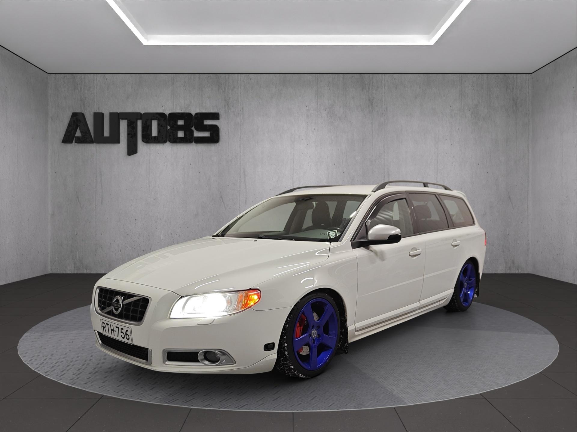 VOLVO V70 1