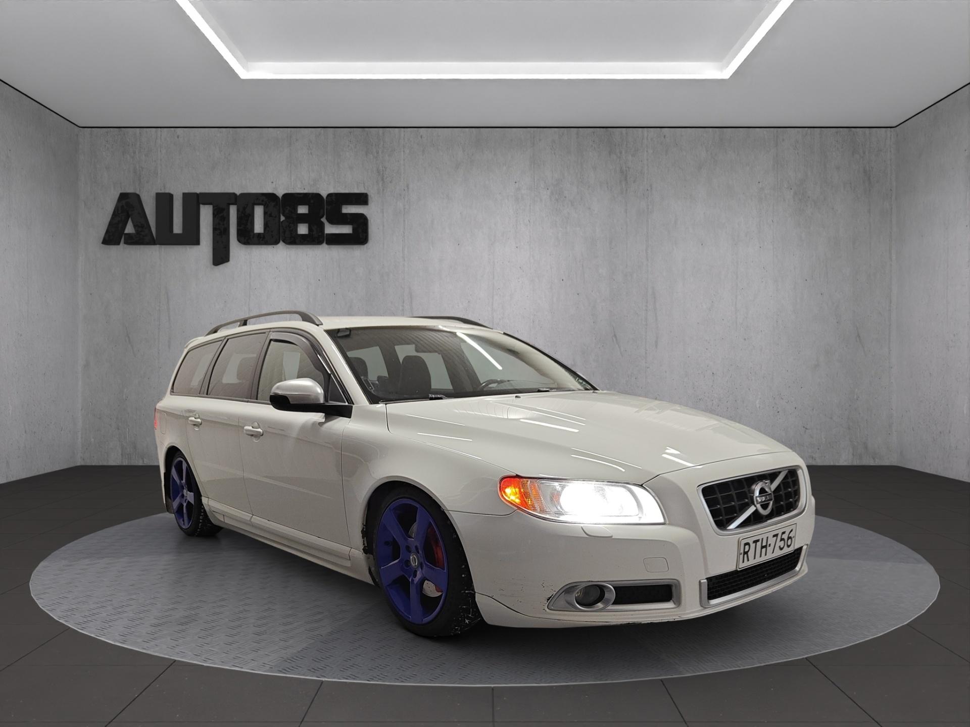 VOLVO V70 4