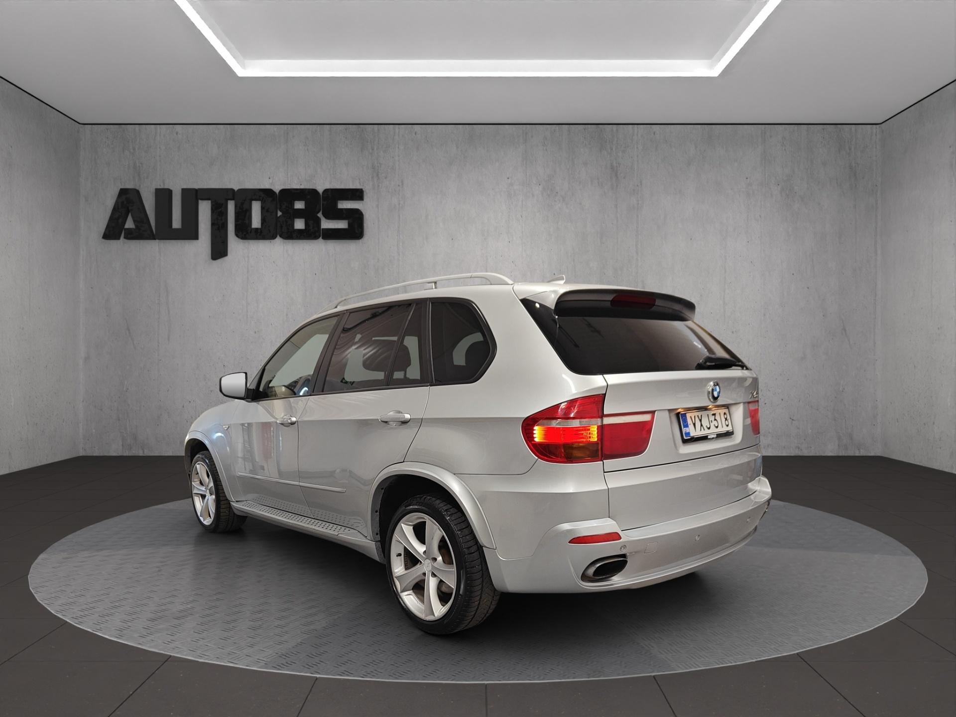 BMW X5 8