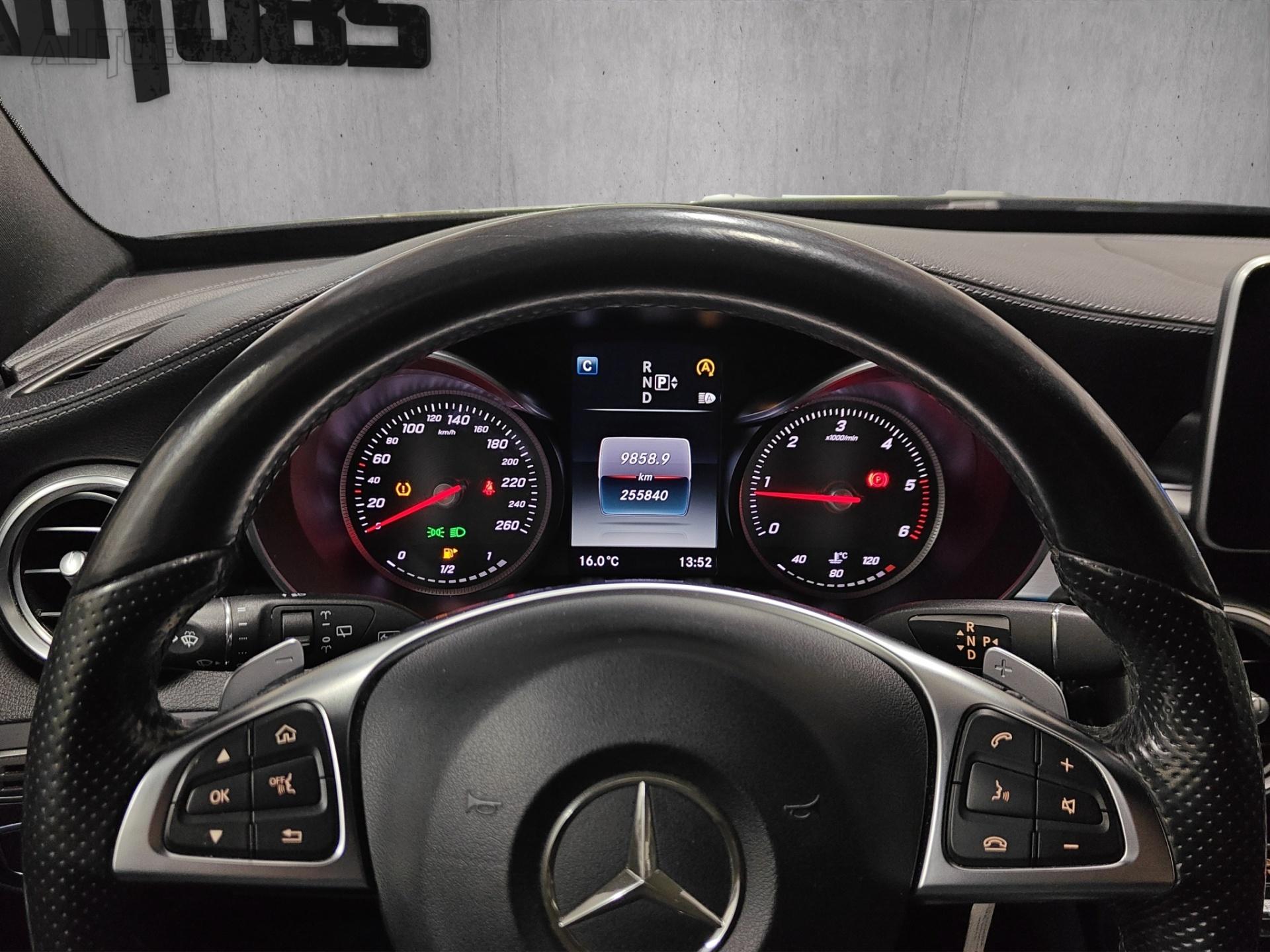 MERCEDES-BENZ C 15
