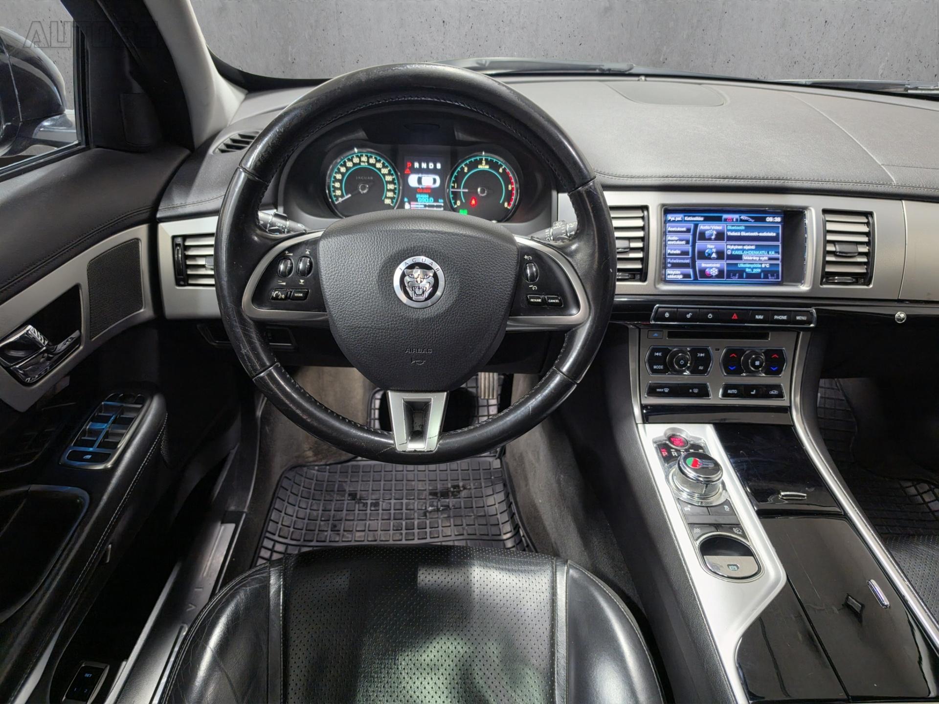 JAGUAR XF 14