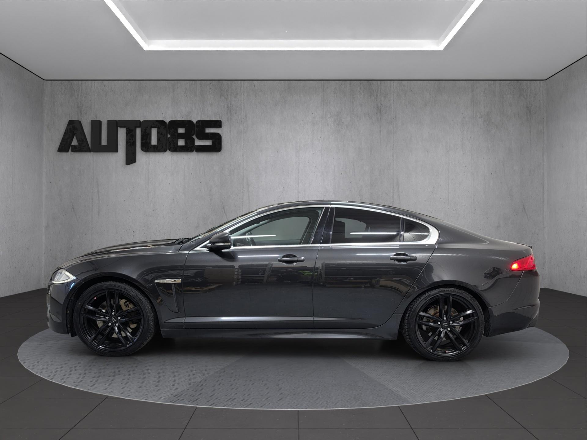 JAGUAR XF 8