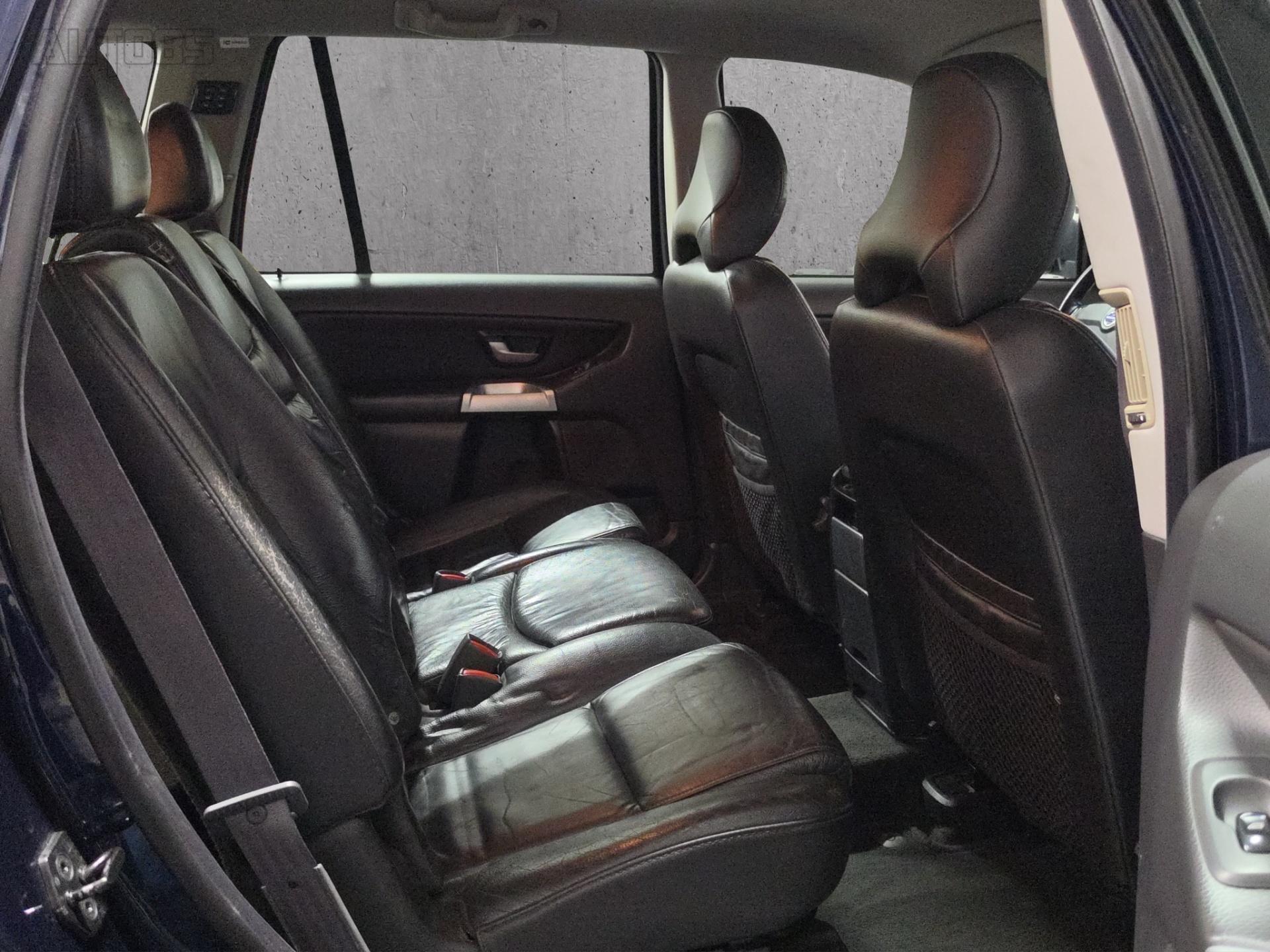 VOLVO XC90 11