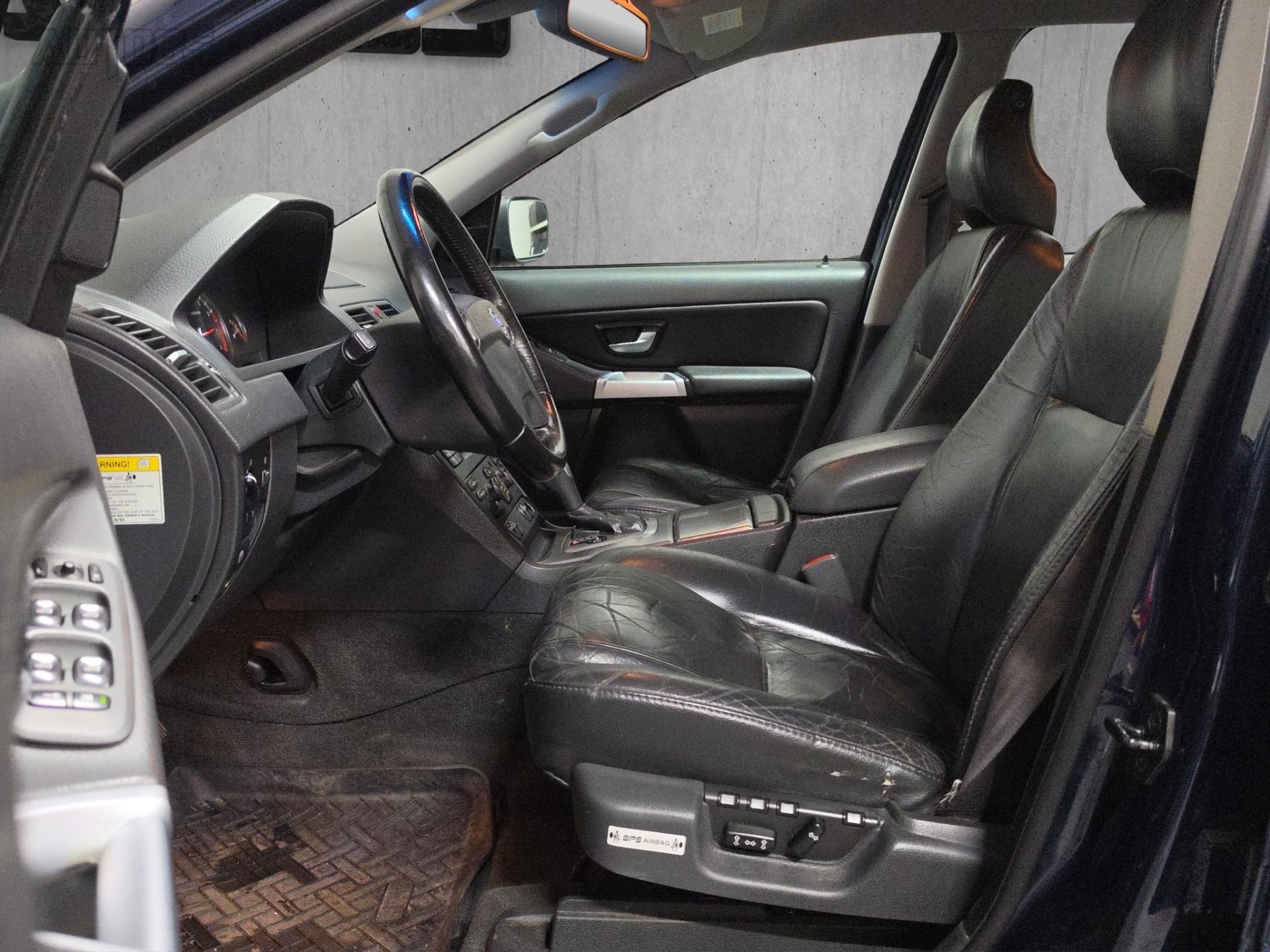 VOLVO XC90 9
