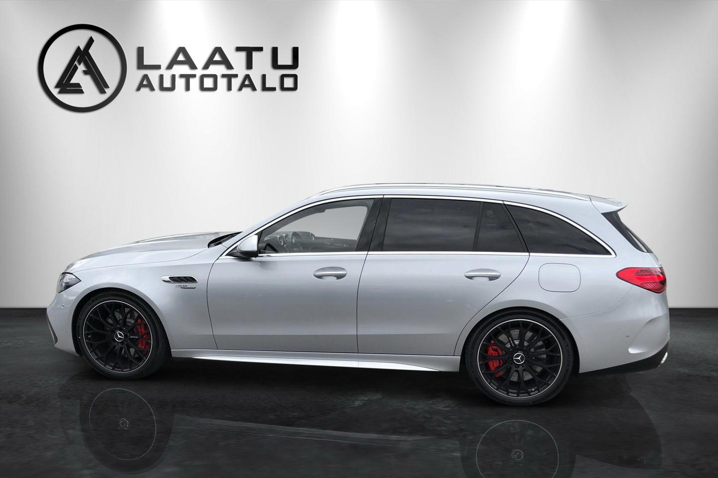 MERCEDES-BENZ C 63 AMG 2024