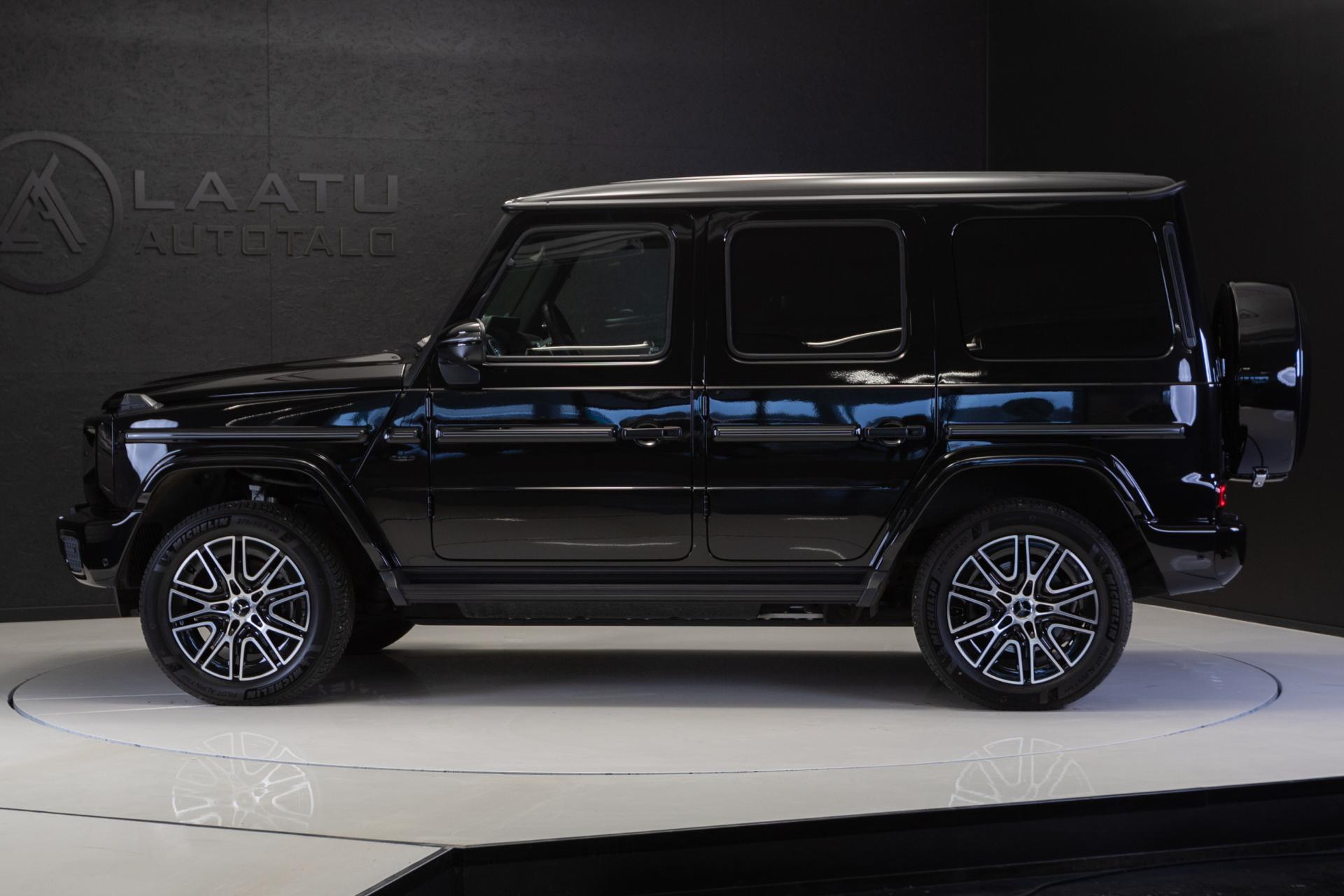 MERCEDES-BENZ G 2025