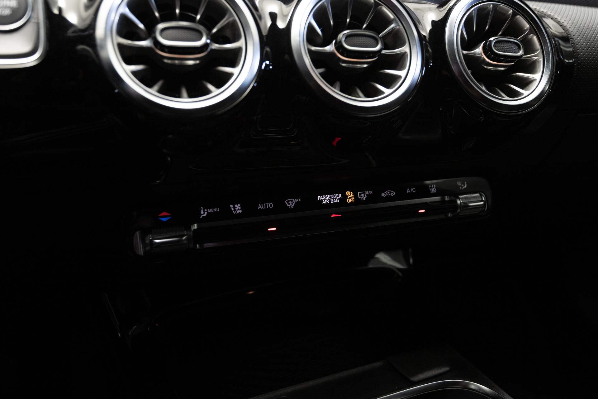 MERCEDES-BENZ CLA 2021