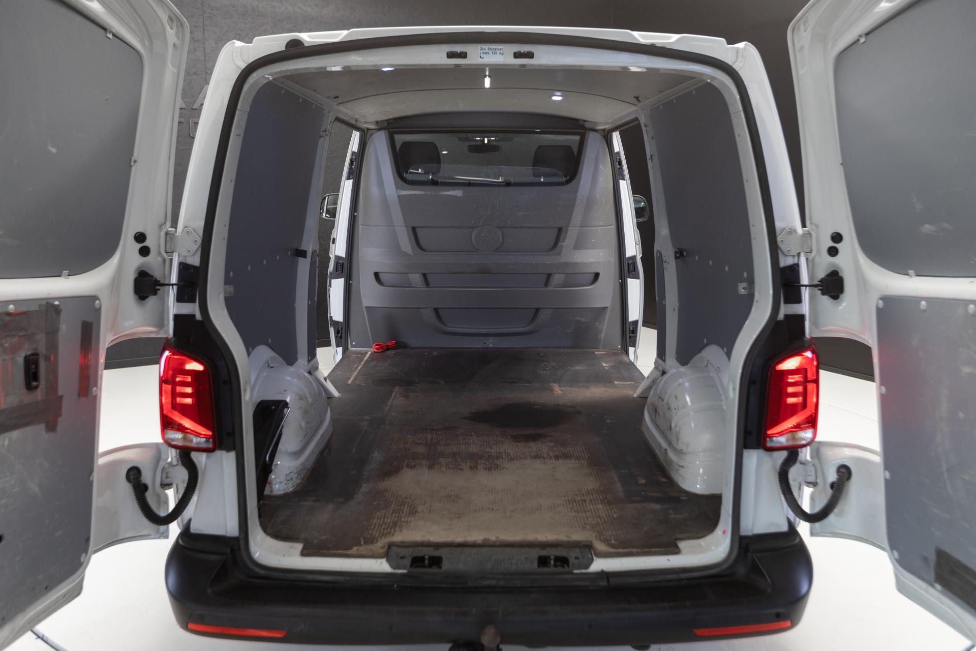 VOLKSWAGEN Transporter 2021