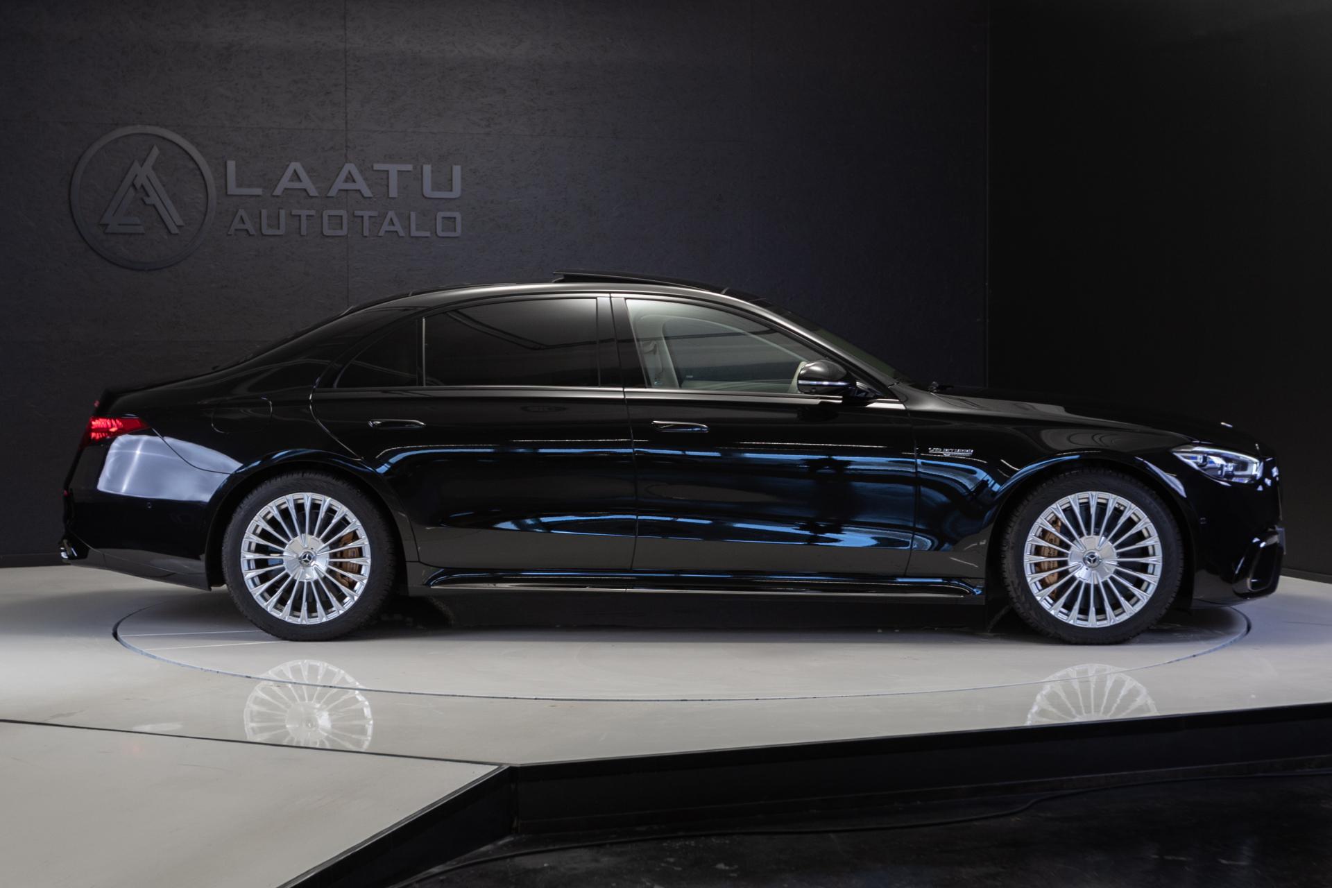 MERCEDES-BENZ S 63 AMG 2024