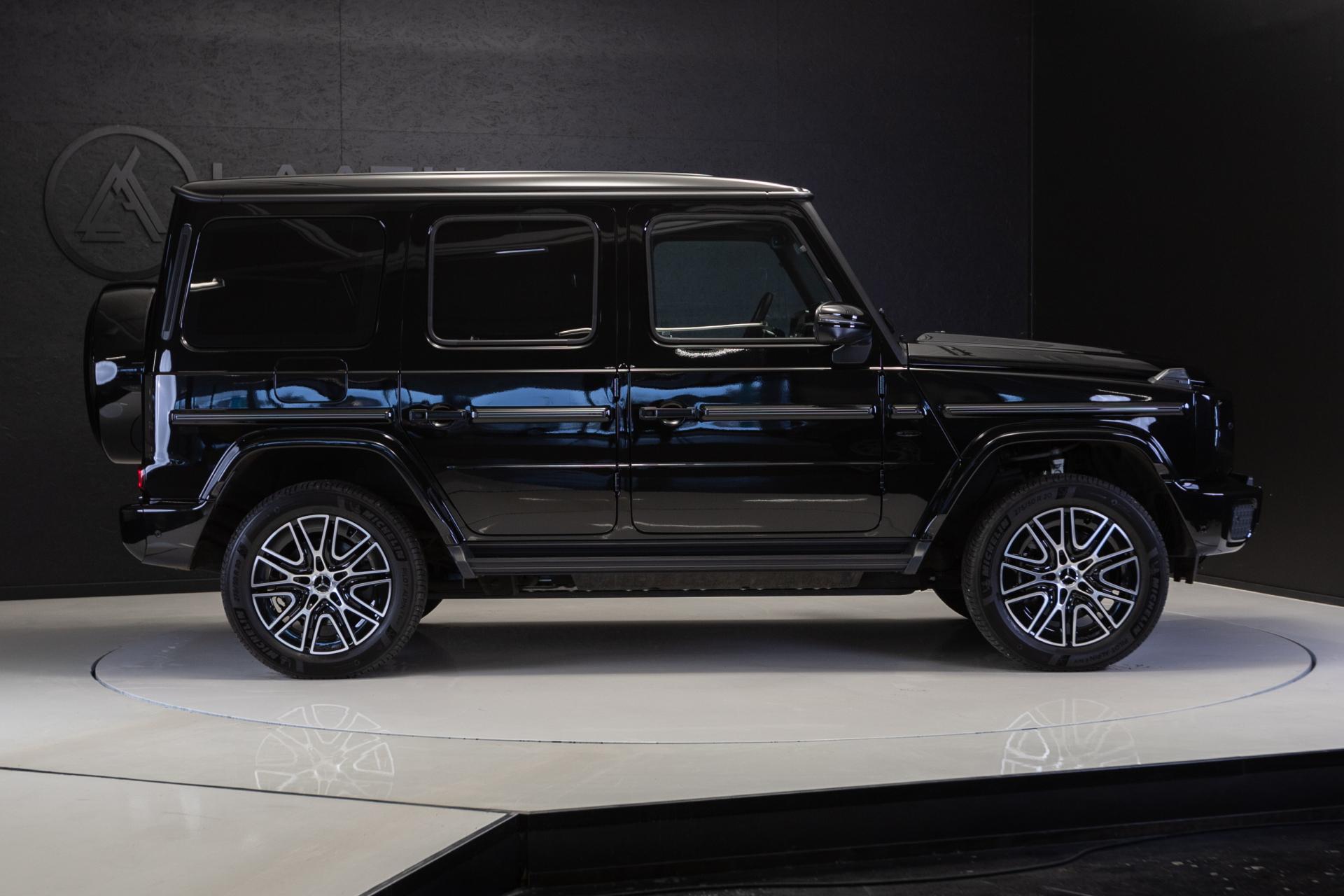 MERCEDES-BENZ G 2025