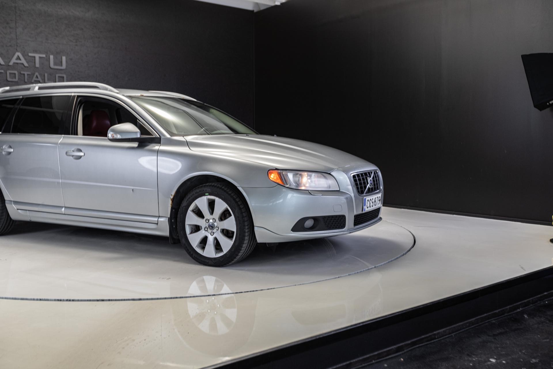 VOLVO V70 2007