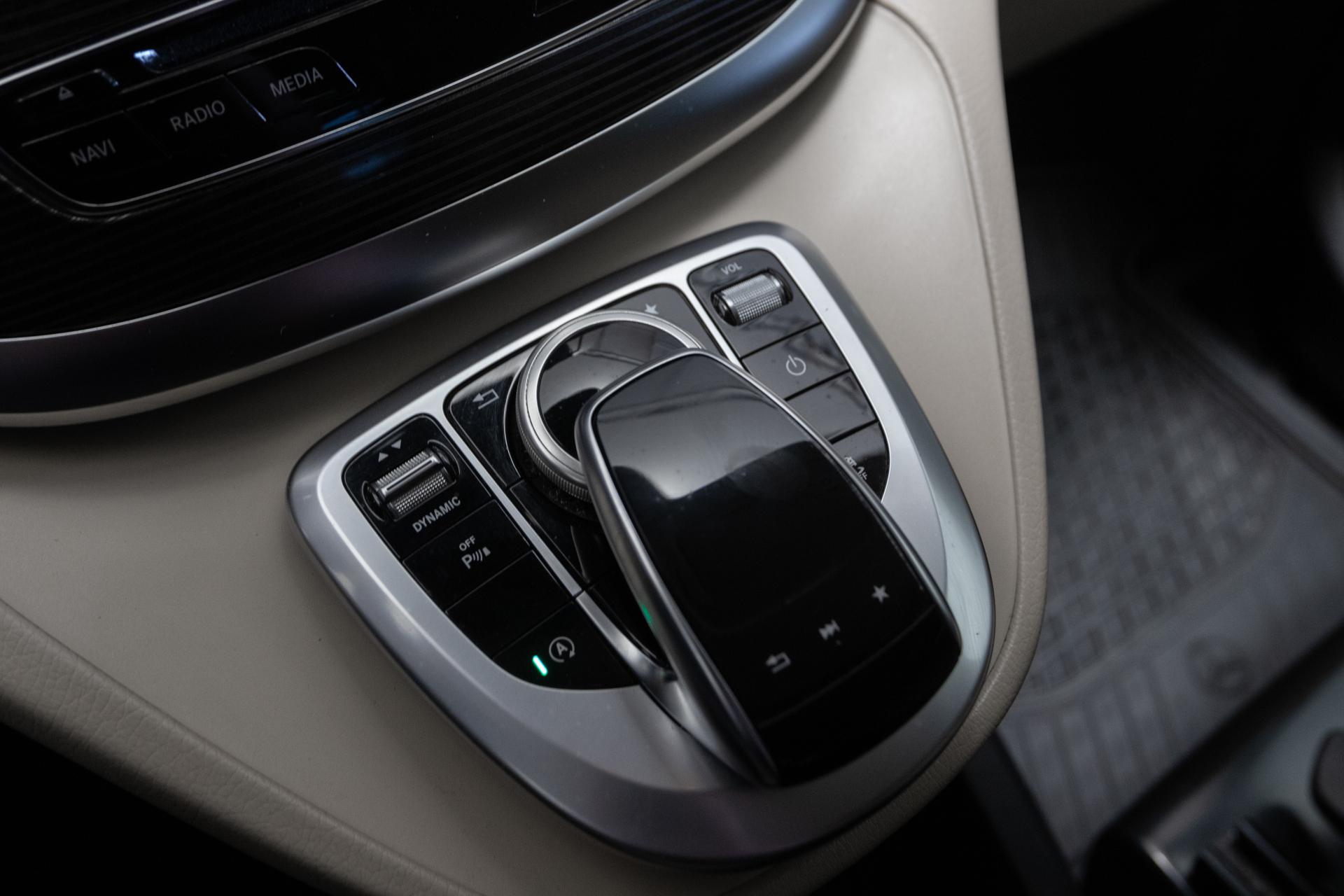 MERCEDES-BENZ V 2020