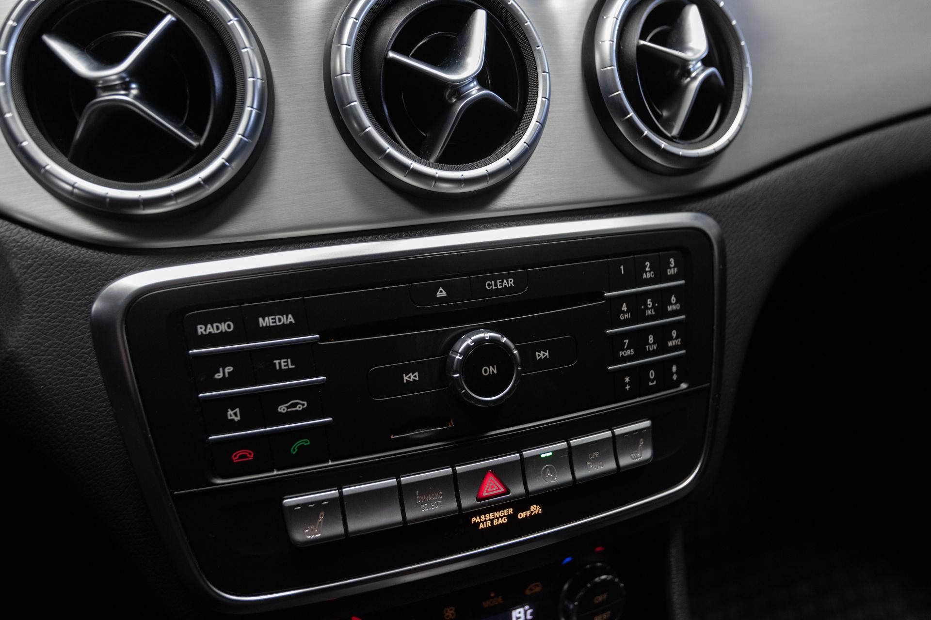 MERCEDES-BENZ CLA 2017