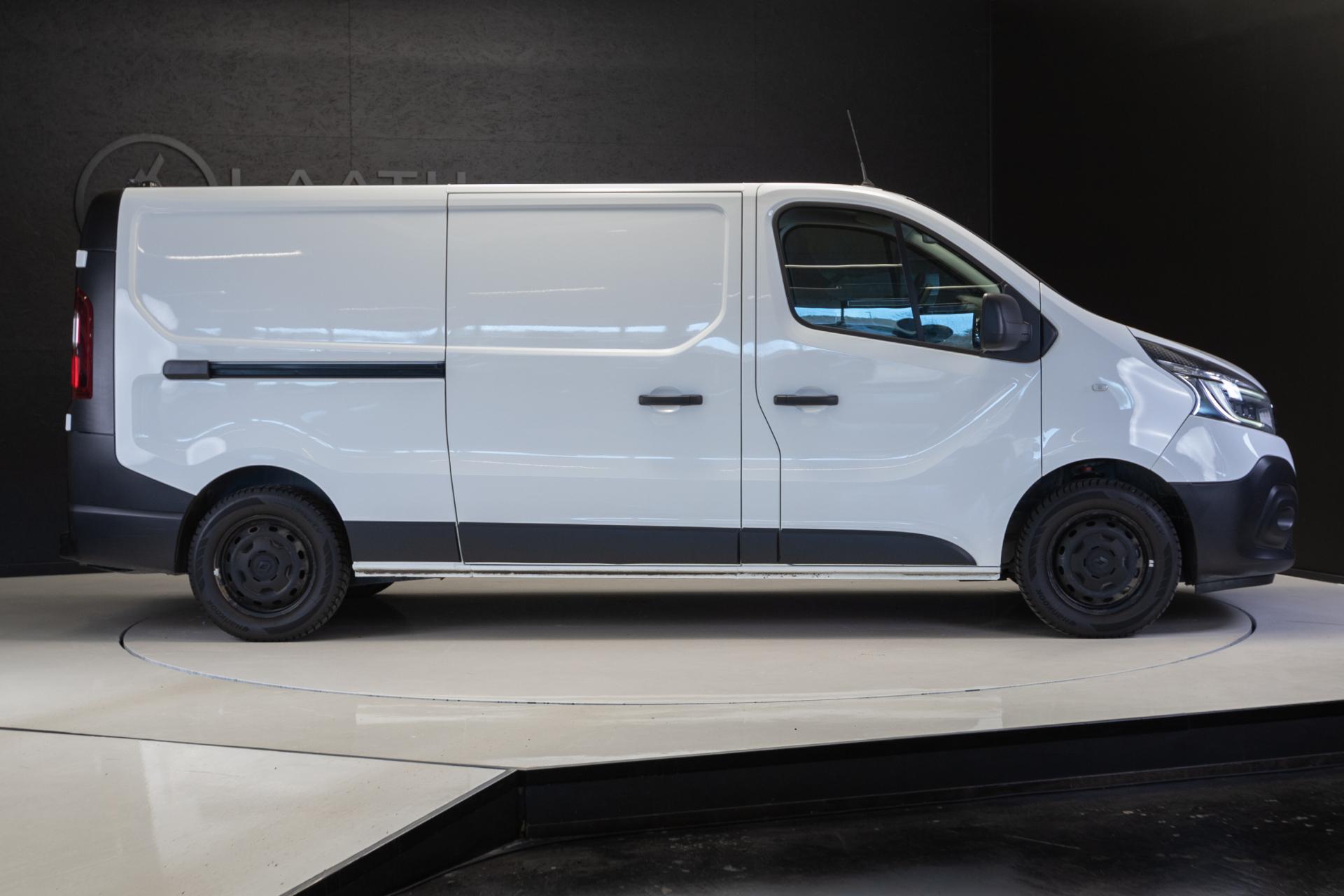 RENAULT Trafic 2021