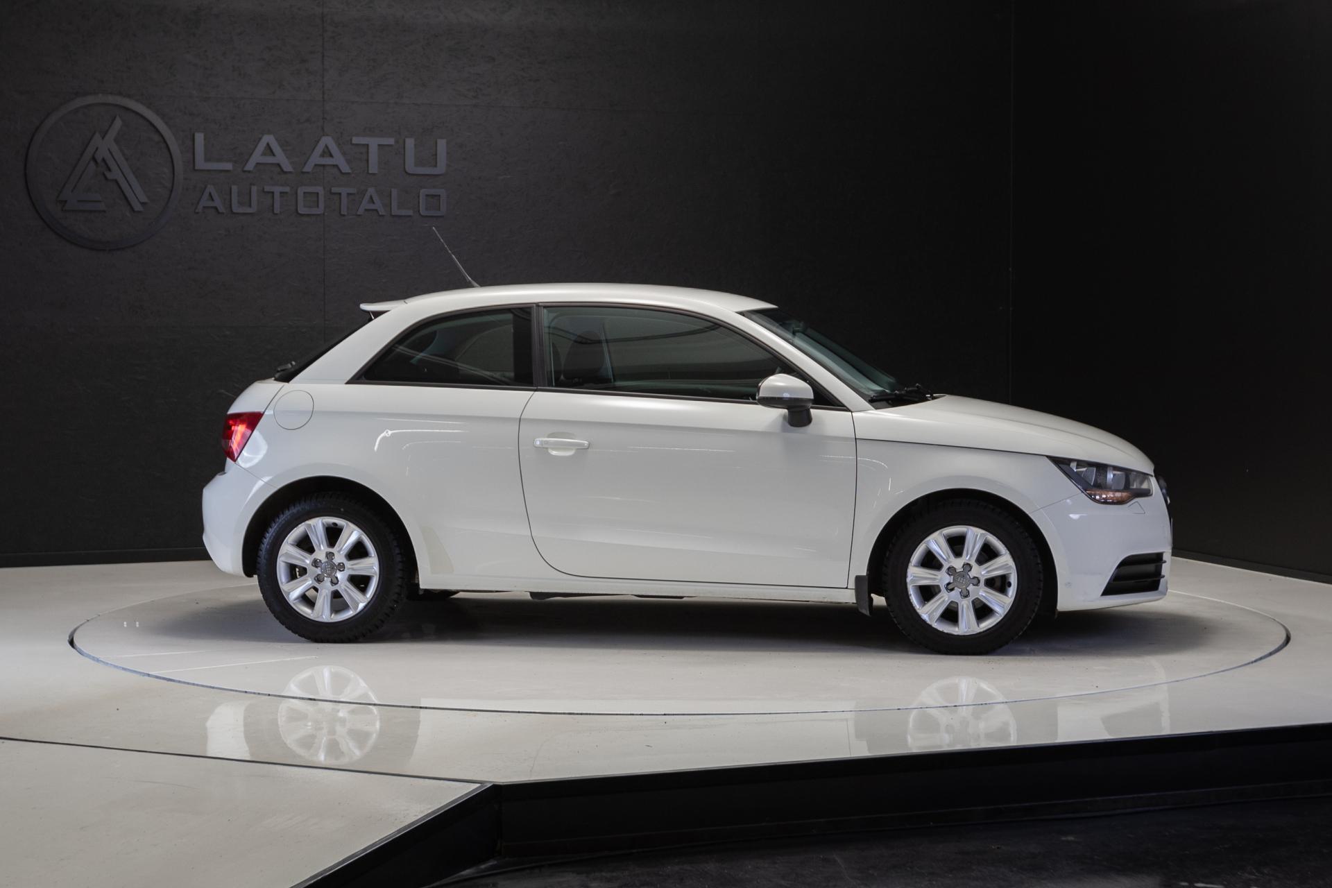 AUDI A1 2011