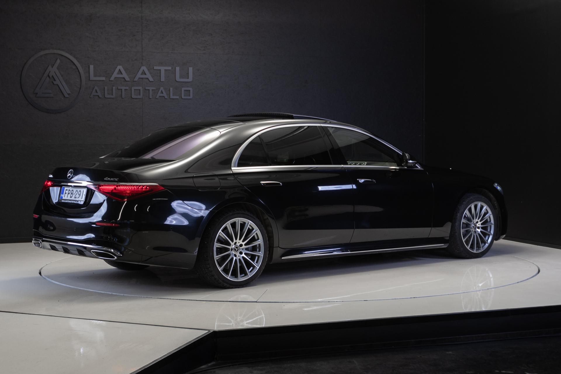 MERCEDES-BENZ S 2022