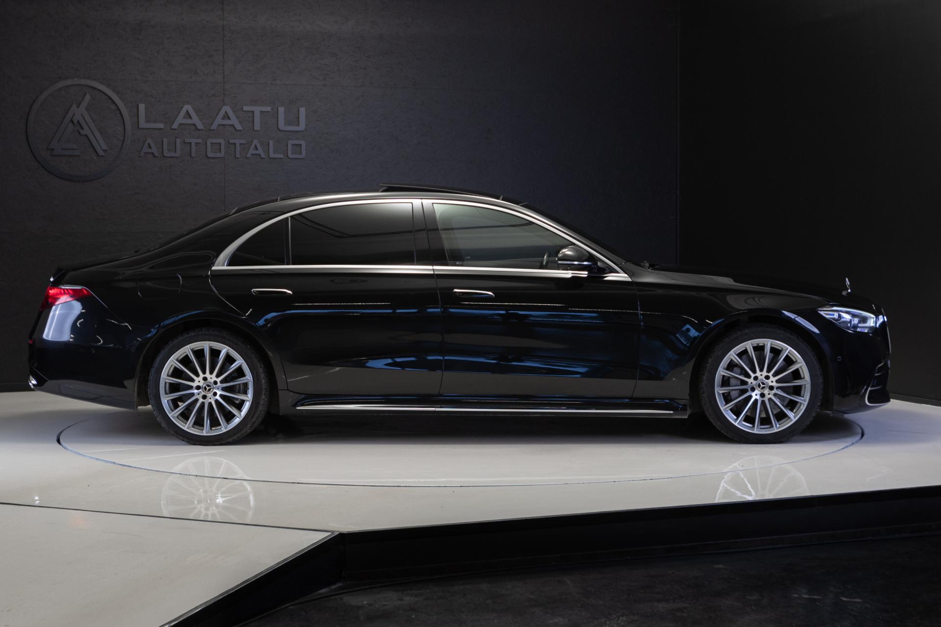 MERCEDES-BENZ S 2022