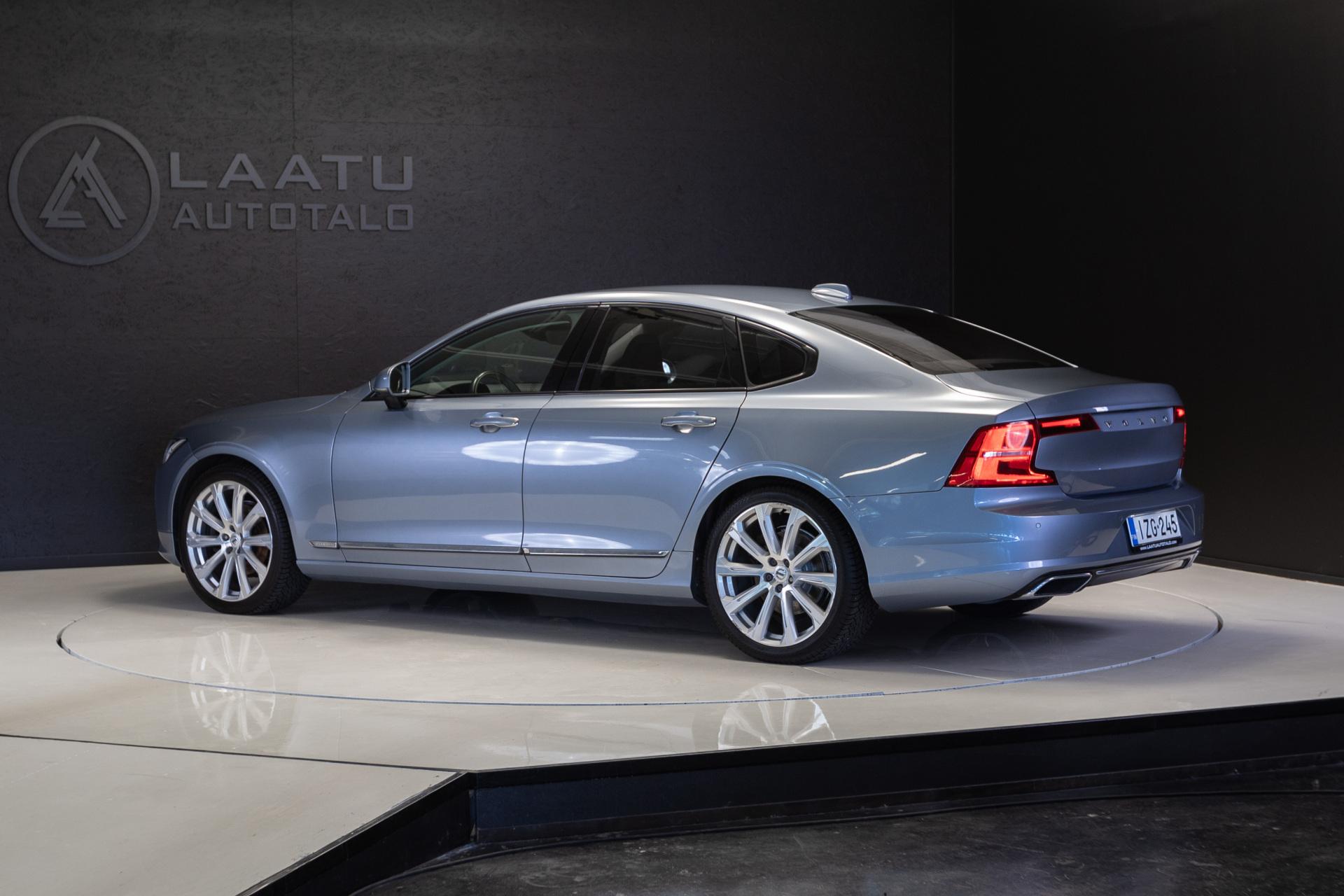 VOLVO S90 2017
