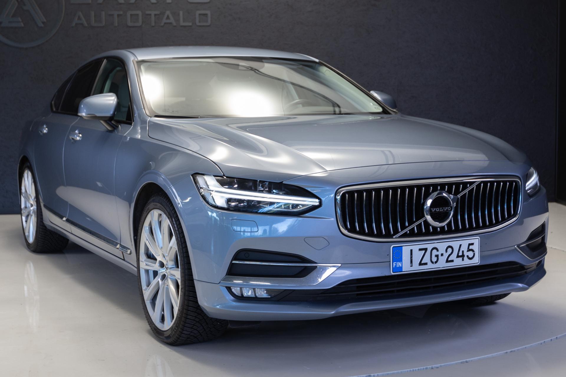 VOLVO S90 2017