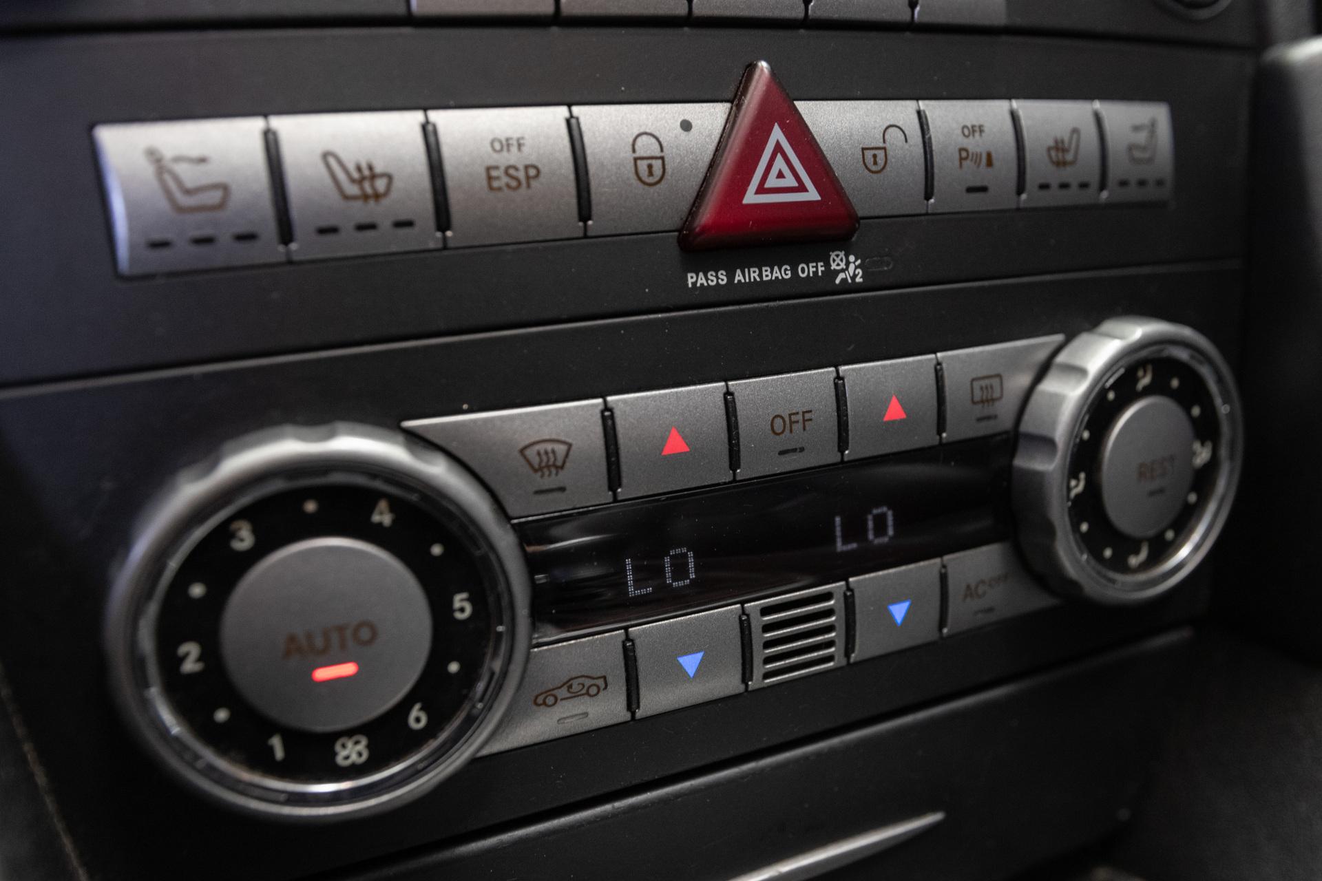 MERCEDES-BENZ SLK 2004