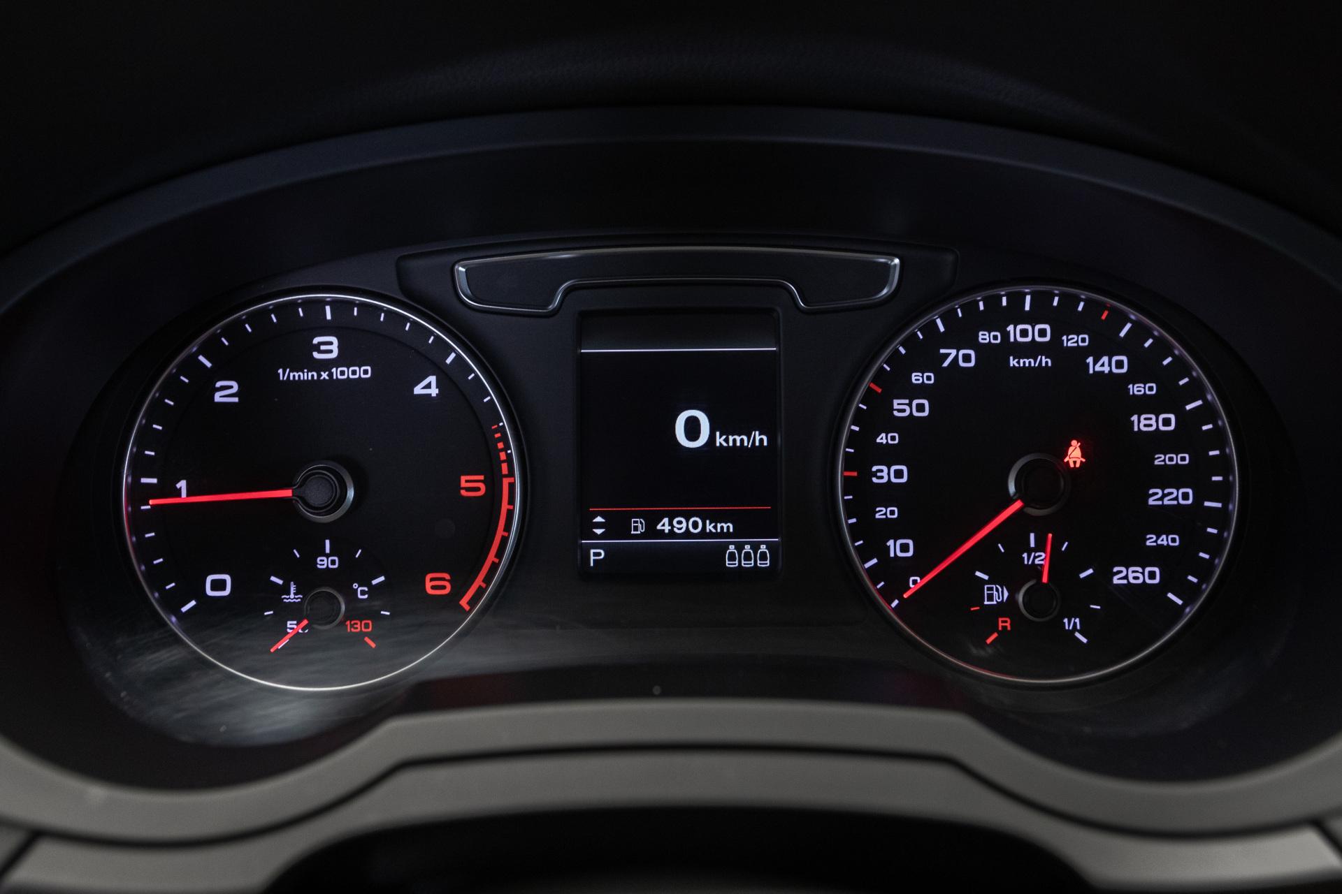 AUDI Q3 2016