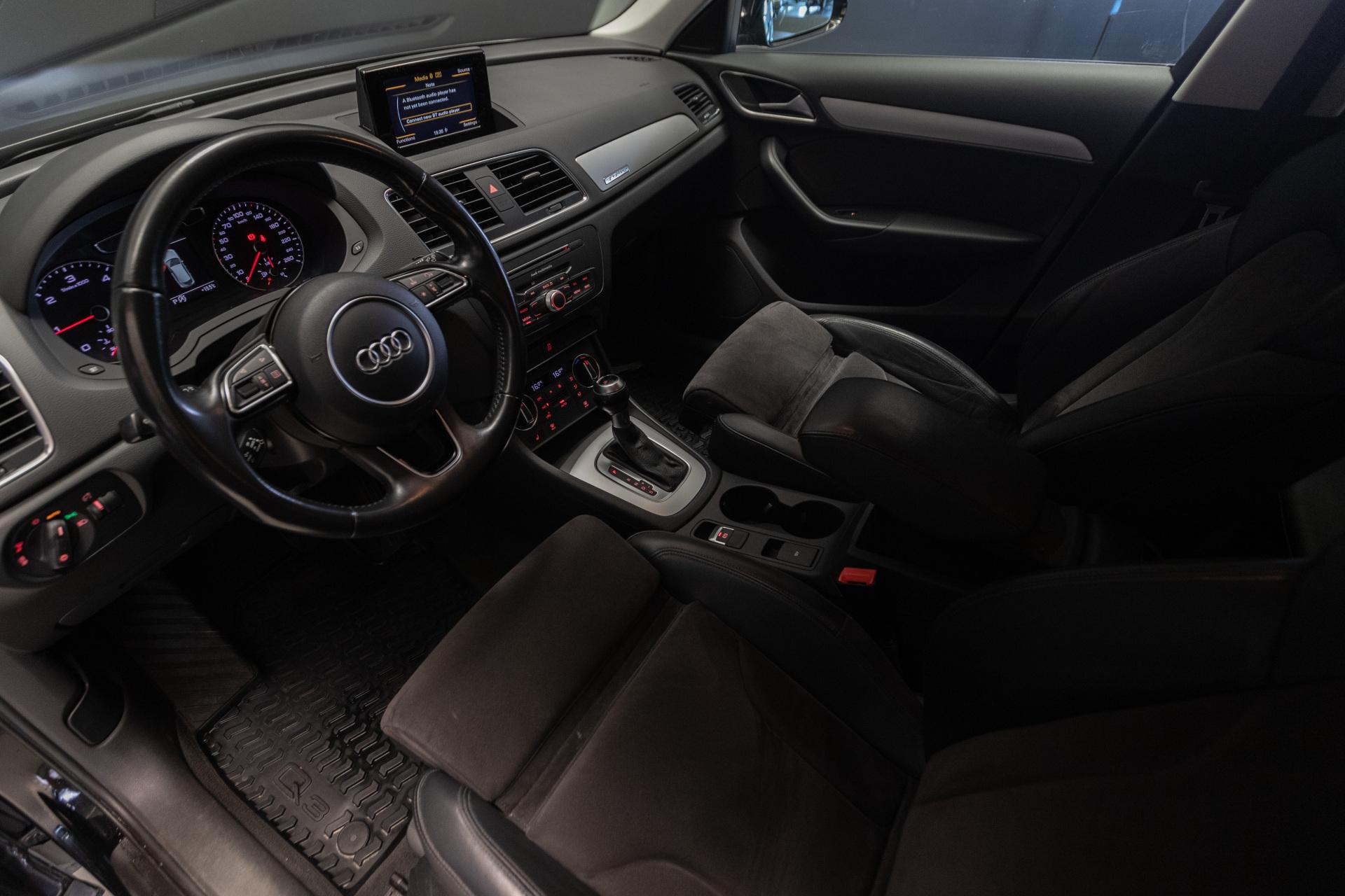 AUDI Q3 2016