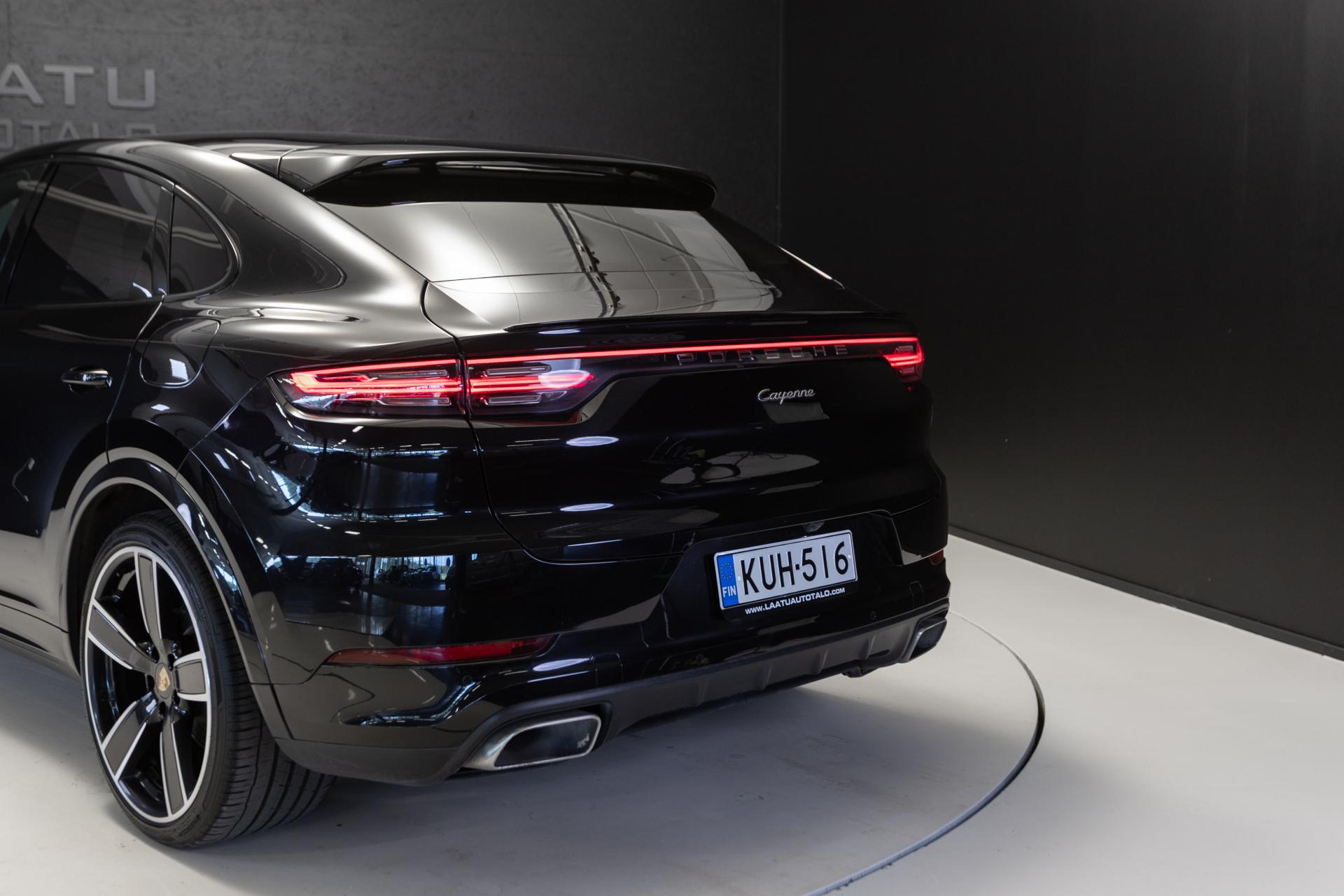 PORSCHE Cayenne 2021