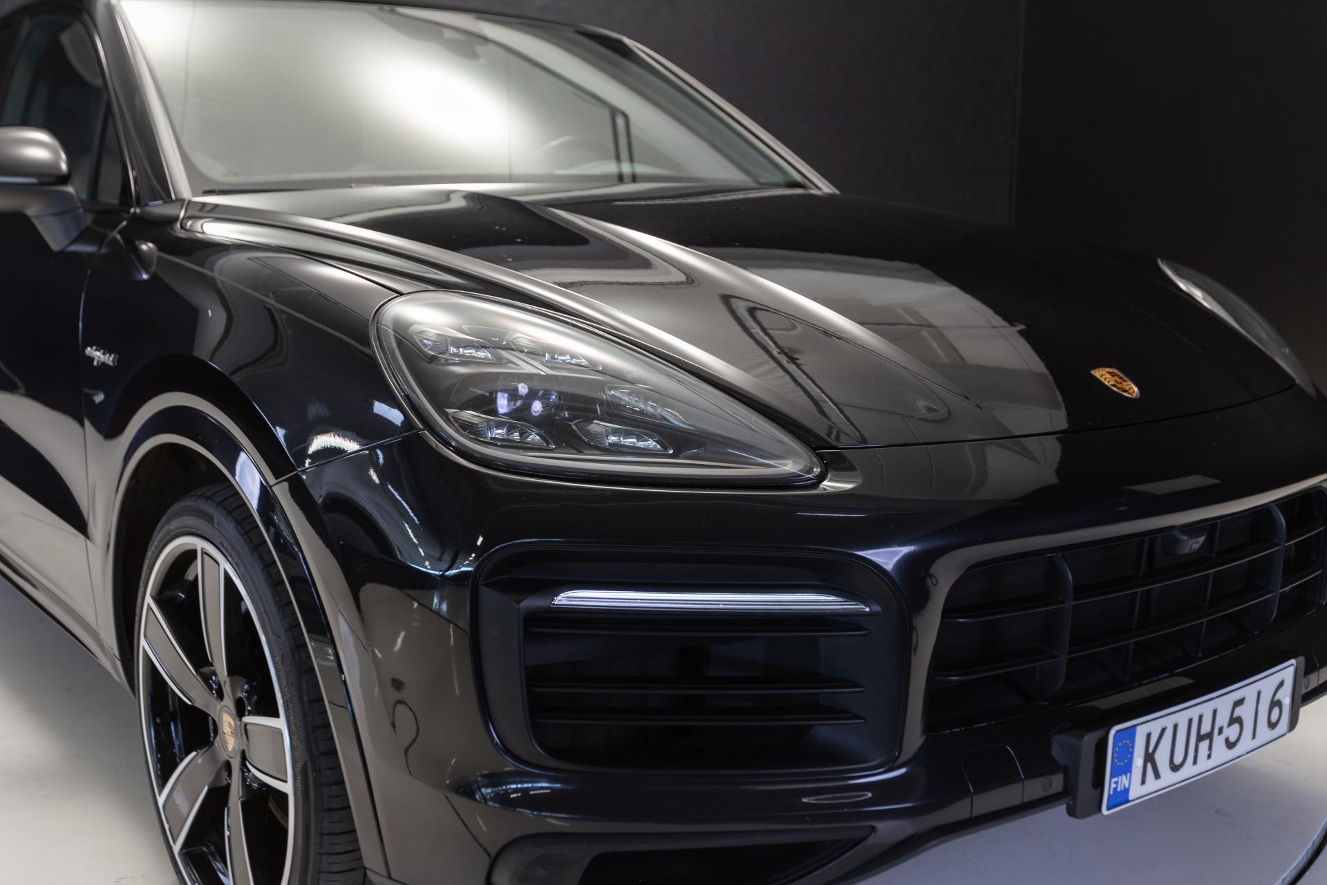 PORSCHE Cayenne 2021