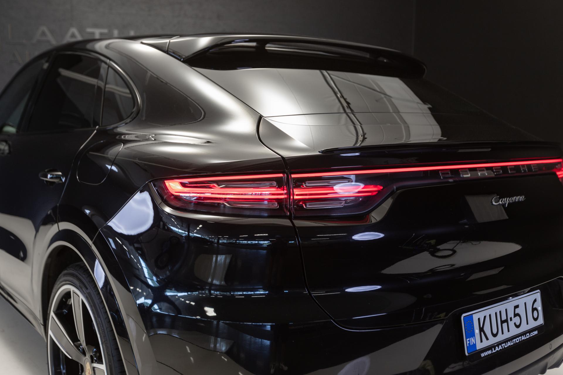 PORSCHE Cayenne 2021