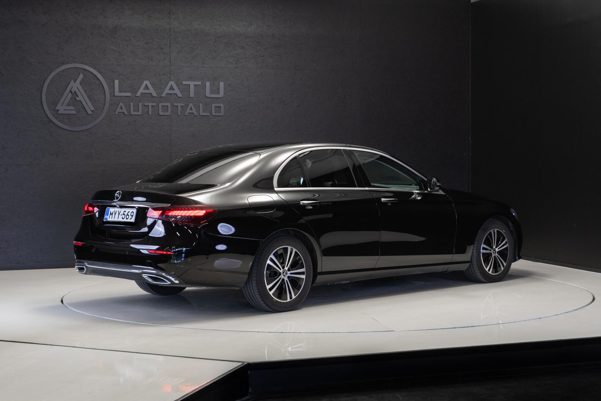 MERCEDES-BENZ E 2021