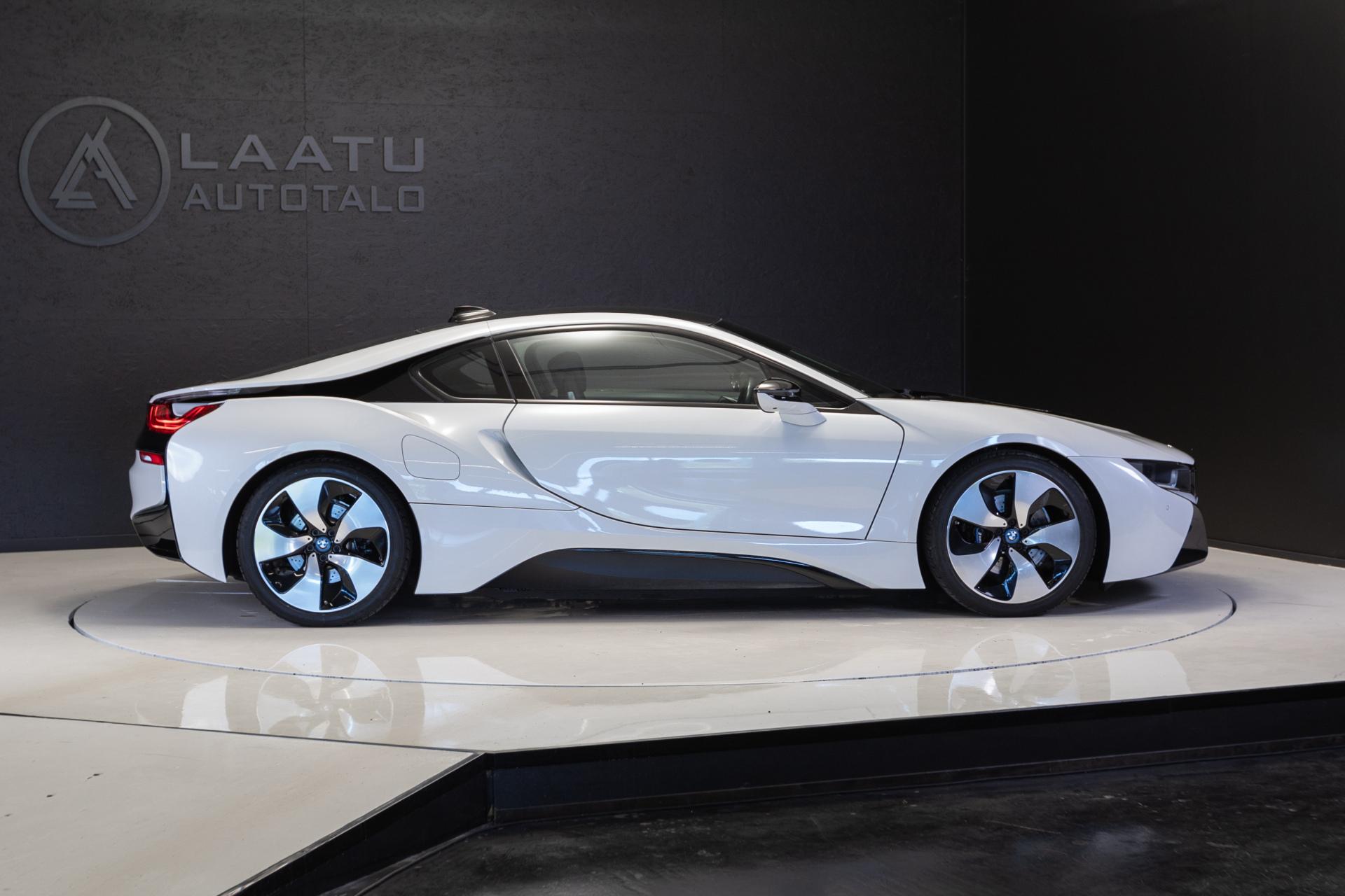 BMW i8 2017