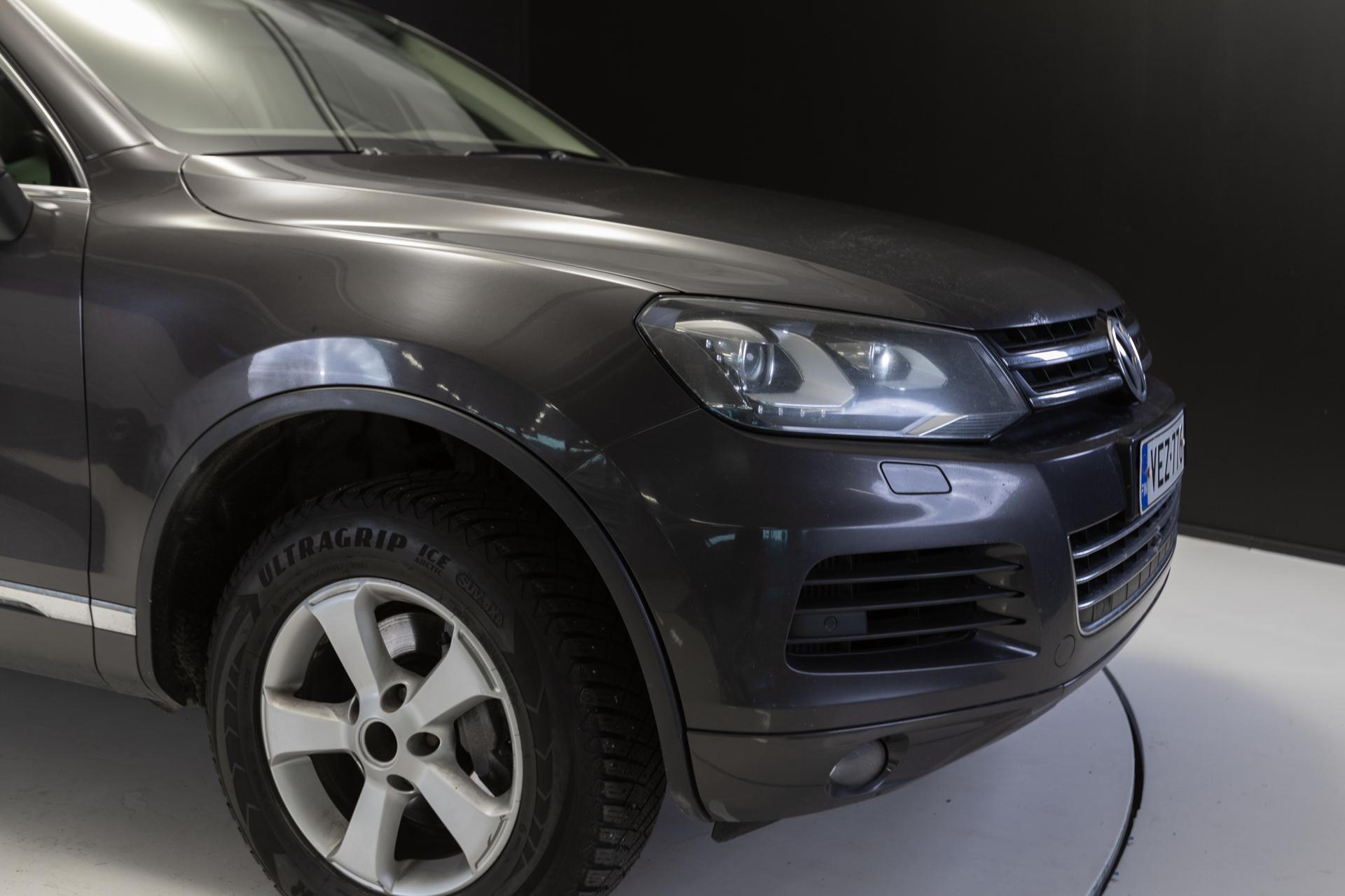 VOLKSWAGEN Touareg 2011
