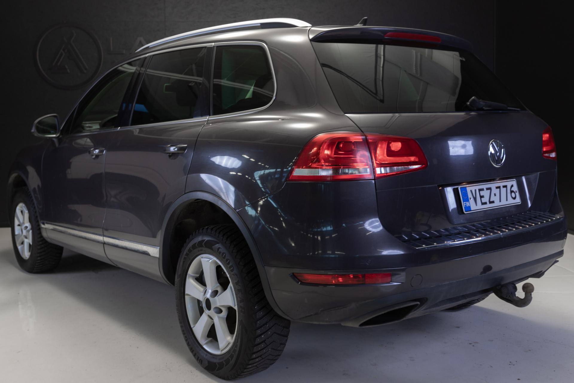 VOLKSWAGEN Touareg 2011