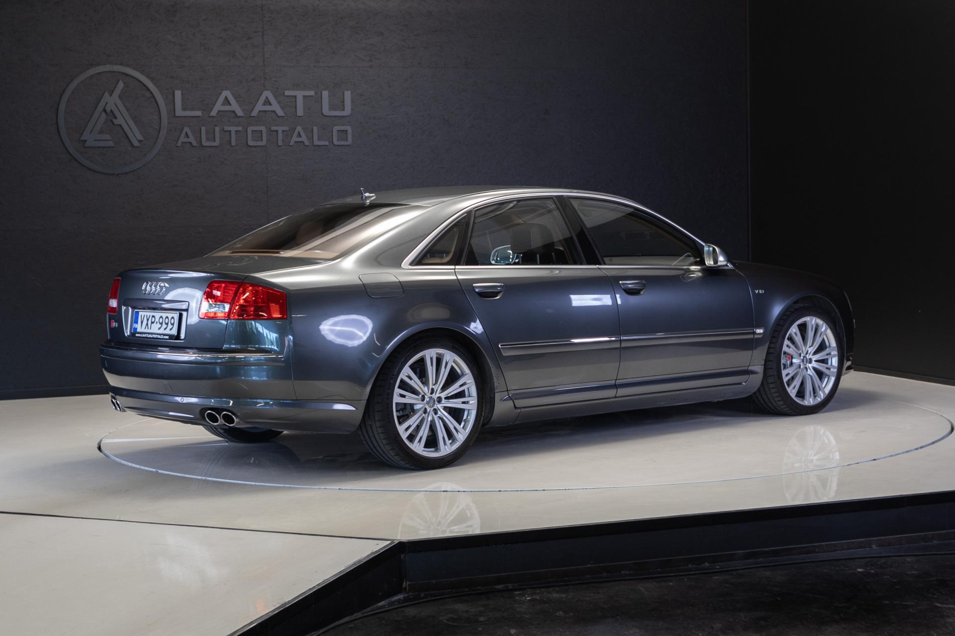 AUDI S8 2007