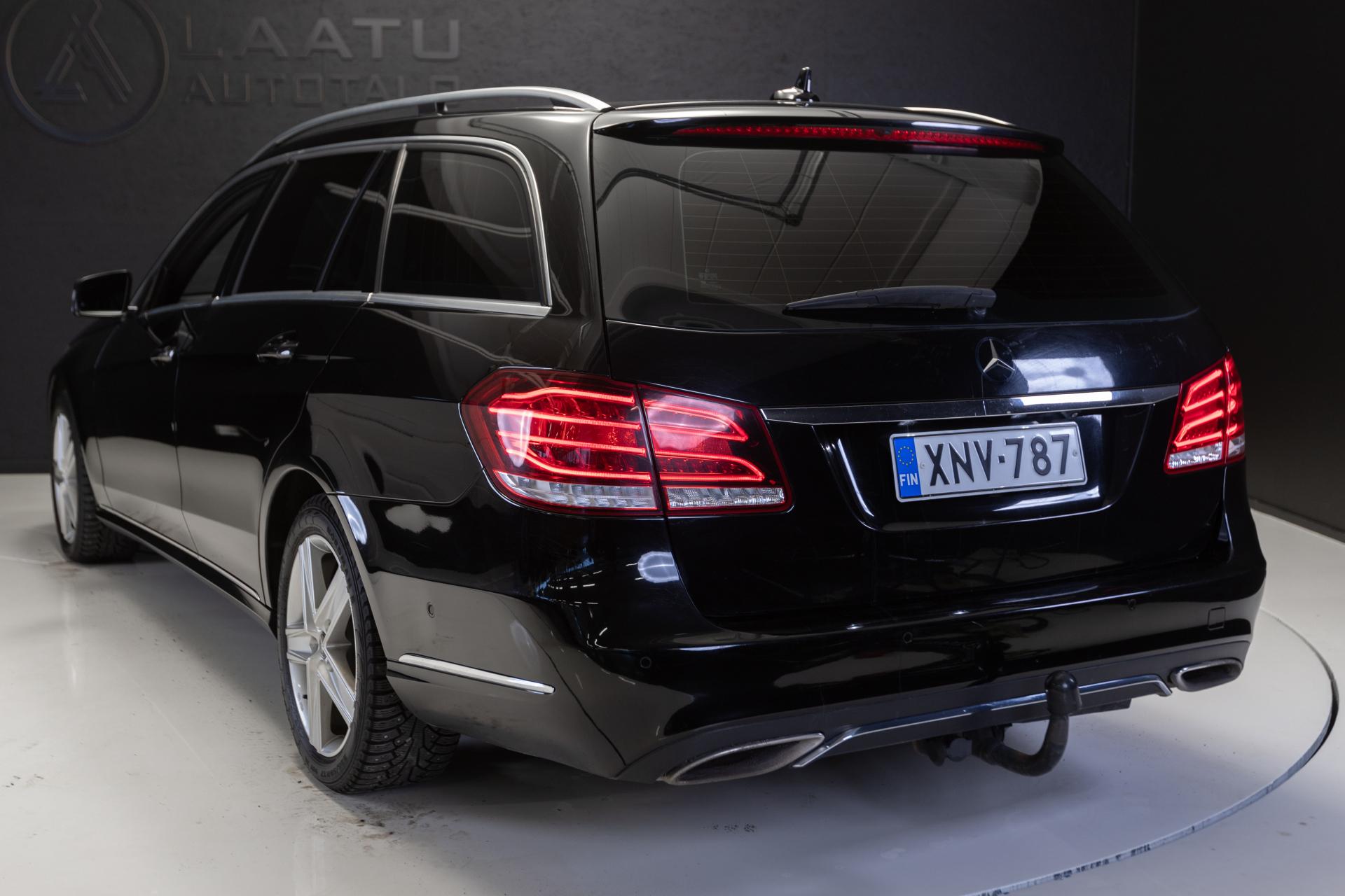 MERCEDES-BENZ E 2013